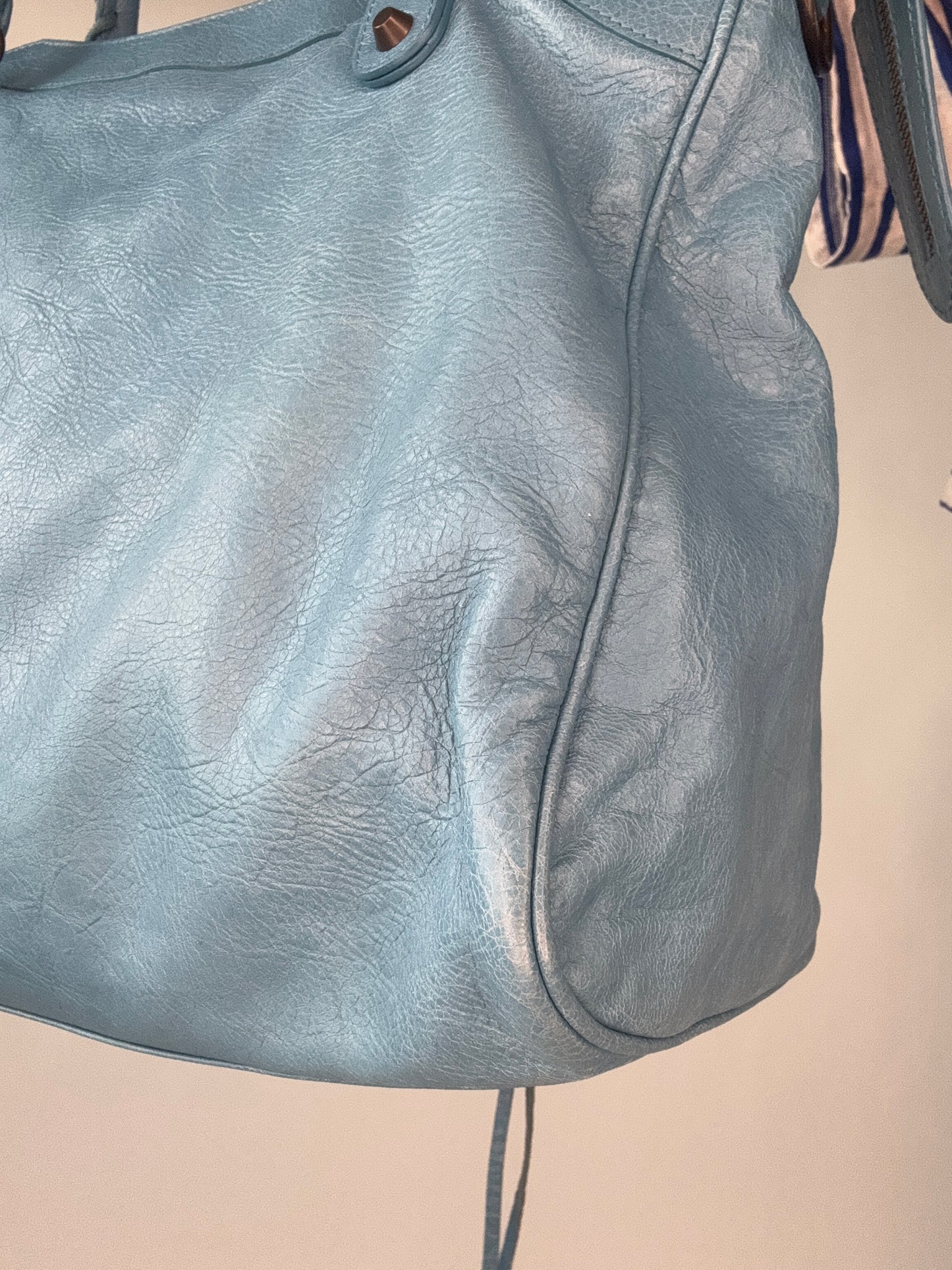 Balenciaga Agneau Classic Velo Bleu - Indigo Hand Bag