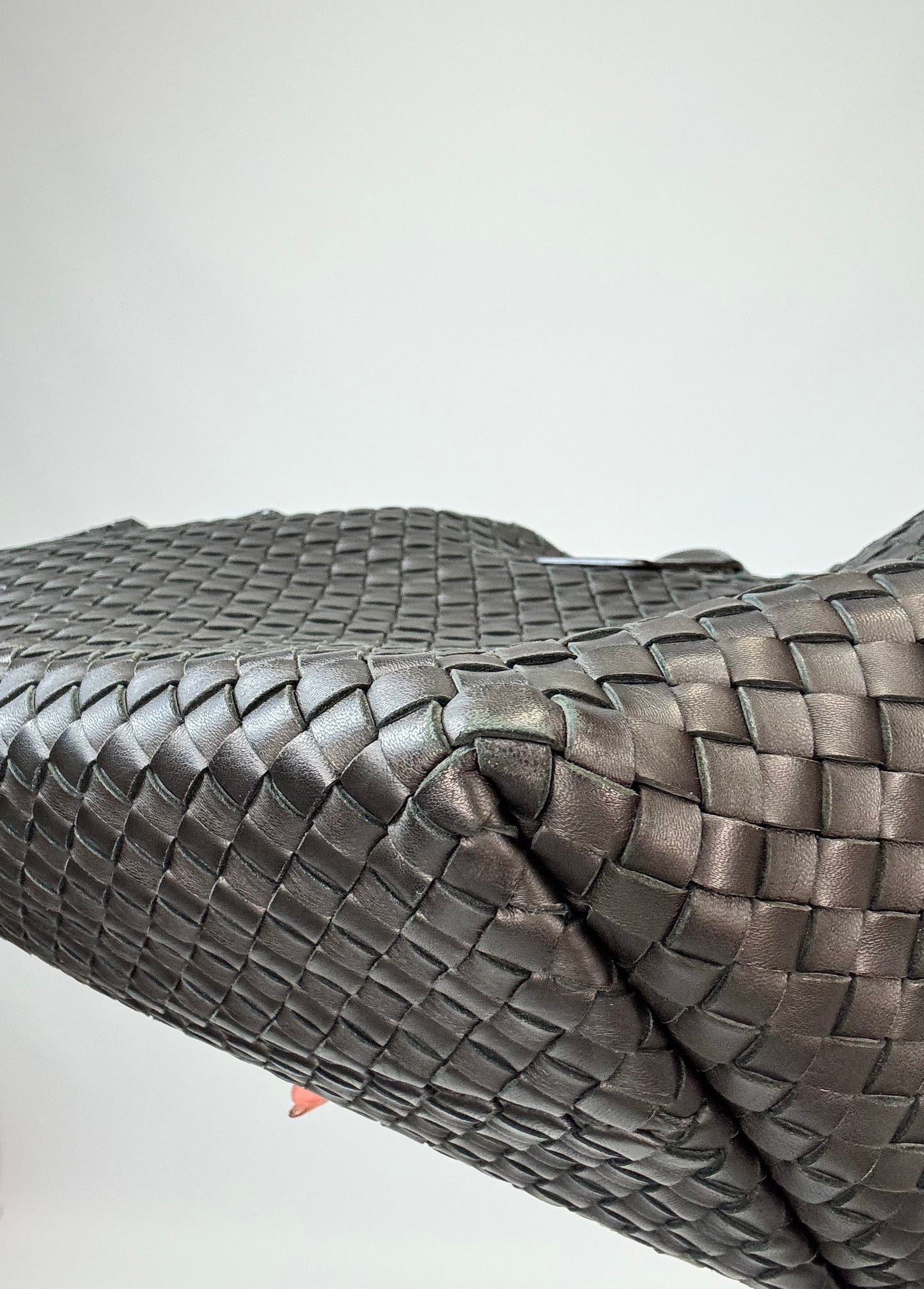 Bottega Veneta Nappa Intrecciato Cabat MM - Black