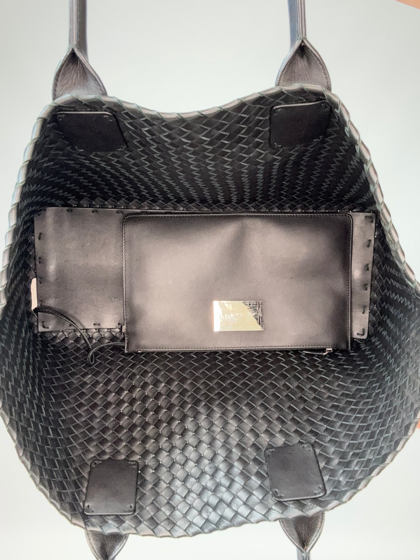 Bottega Veneta Nappa Intrecciato Cabat MM - Black