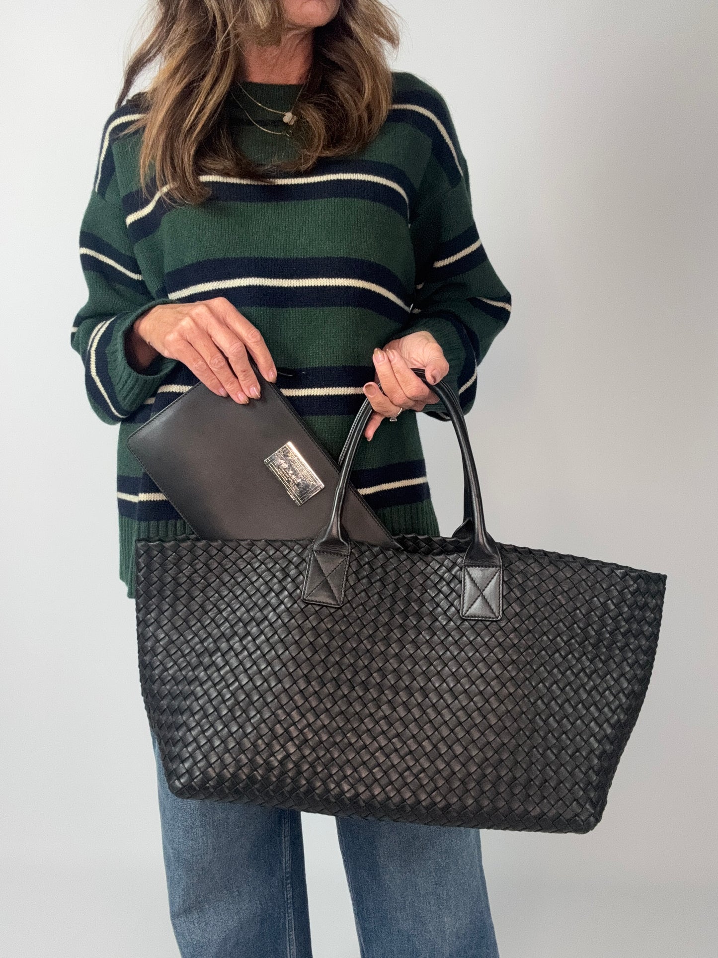 Bottega Veneta Nappa Intrecciato Cabat MM - Black