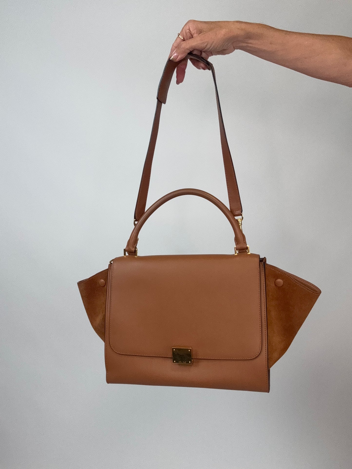 Celine Trapeze Leather Medium Bag - Carmel Brown