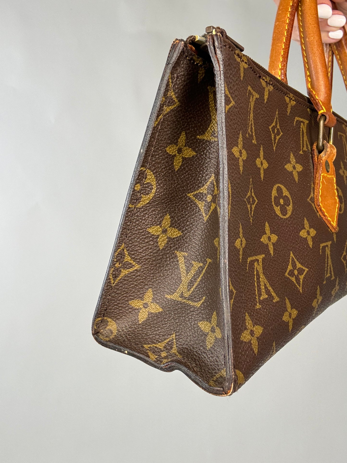 LOUIS VUITTON Monogram Sac Triangle