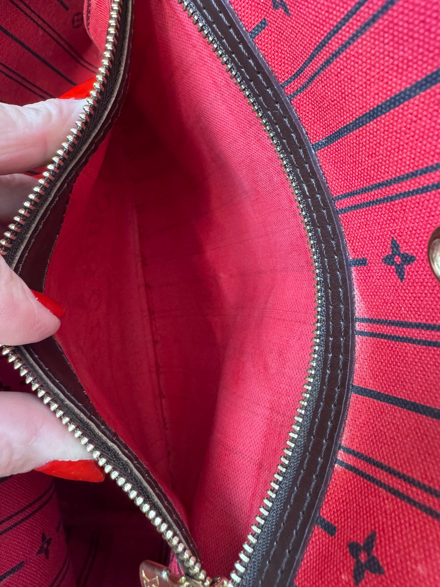 Louis Vuitton Damier Neverfull PM