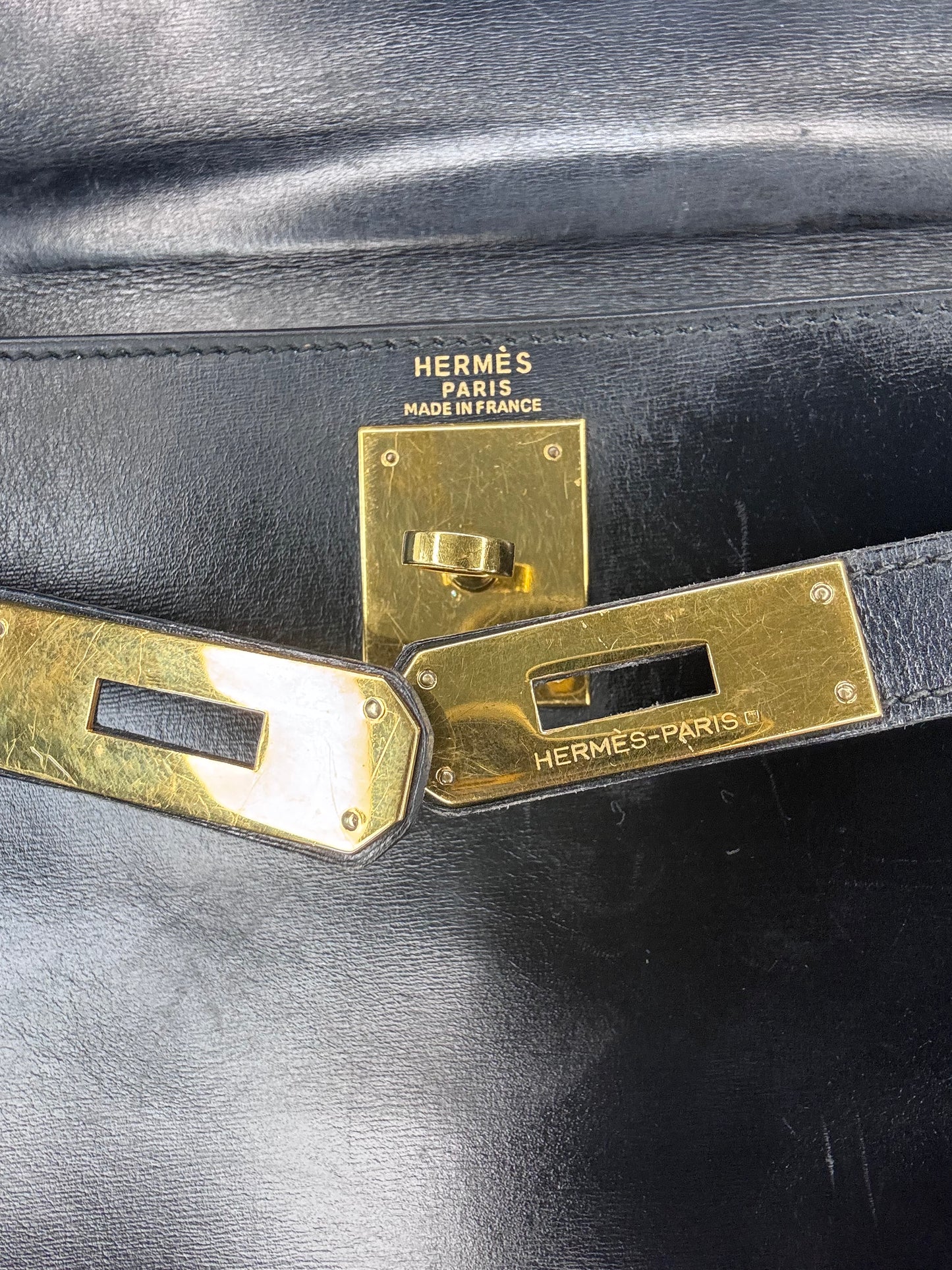 Hermes Vintage Kelly 28 Box Calfskin Leather Gold Hardware