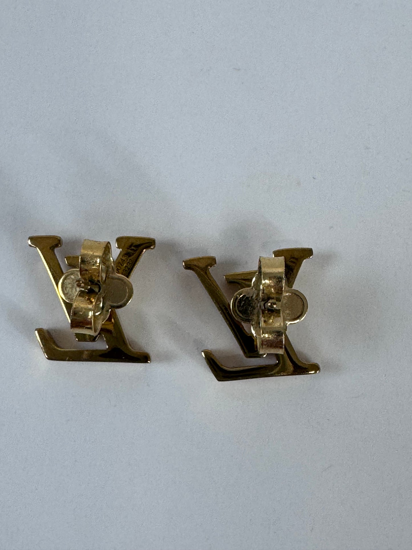 Louis Vuitton LV Iconic Studs
