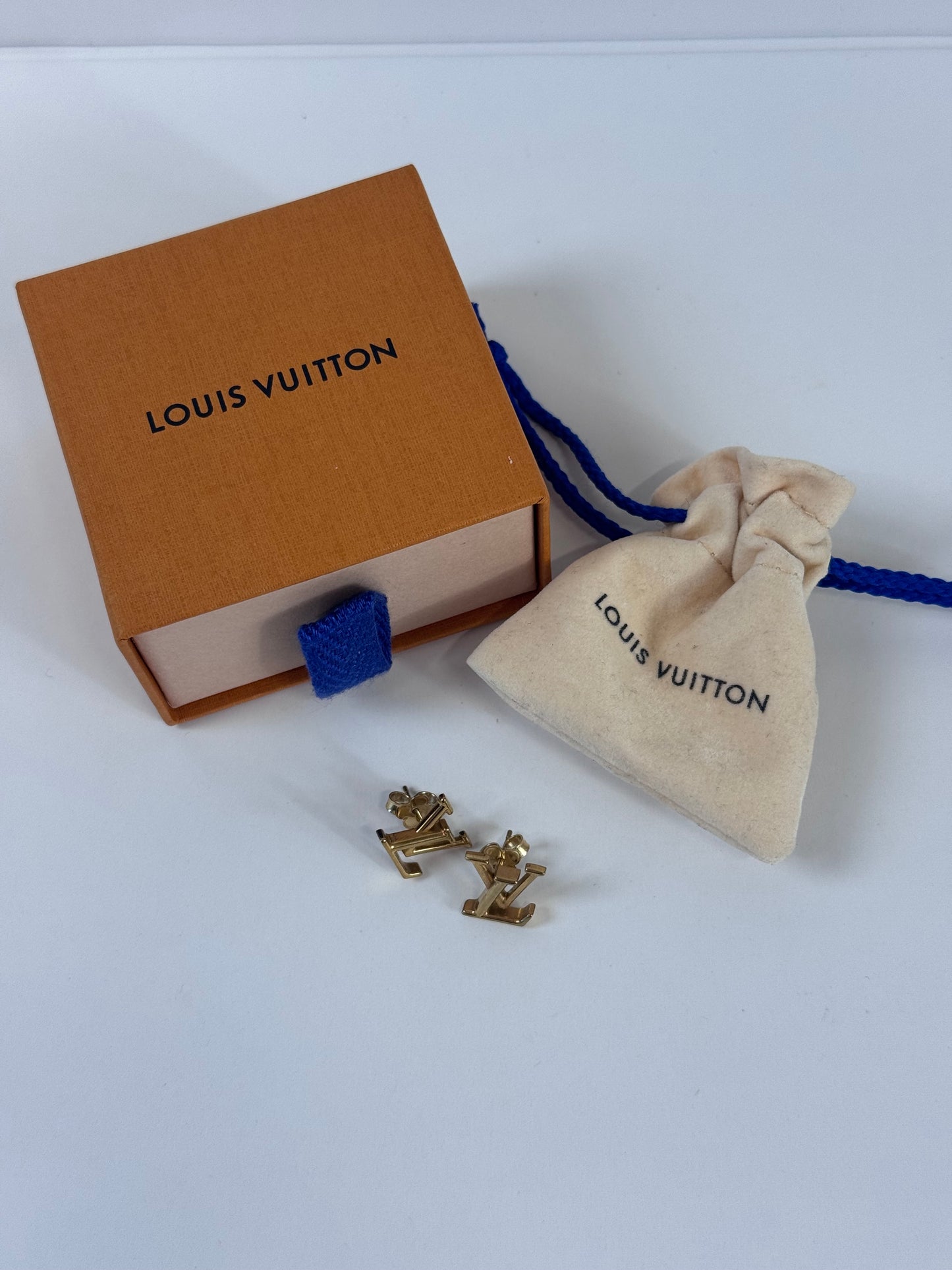 Louis Vuitton LV Iconic Studs