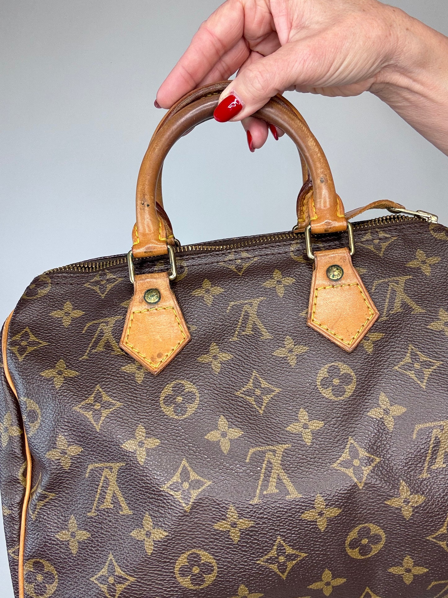Louis Vuitton Monogram Speedy 25