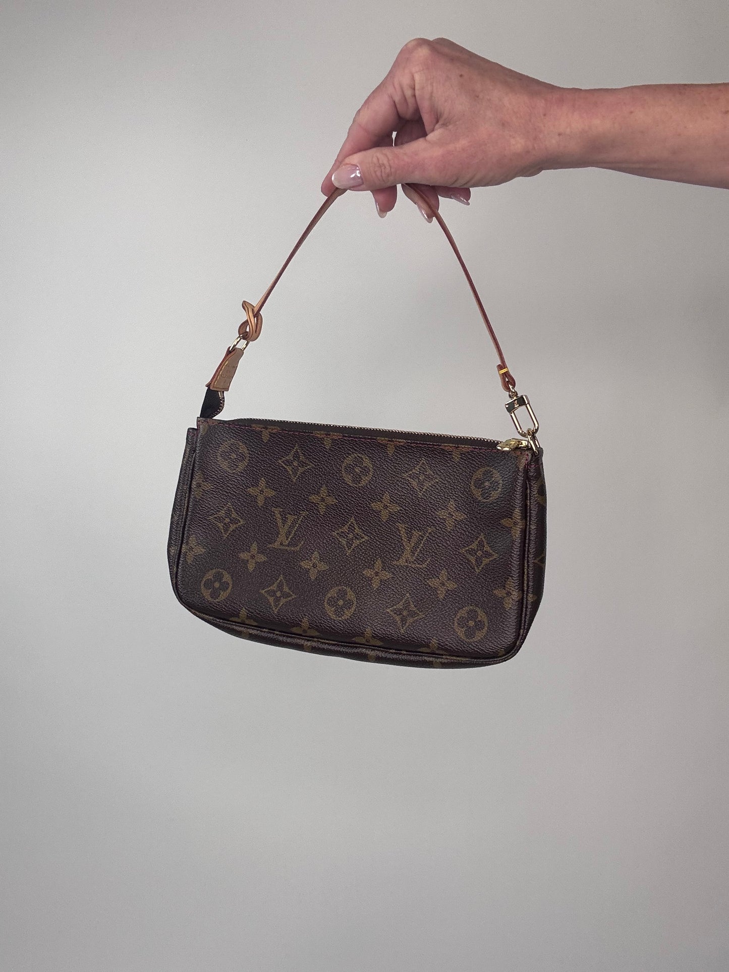Louis Vuitton Takashi Murakami Cherry Phchette