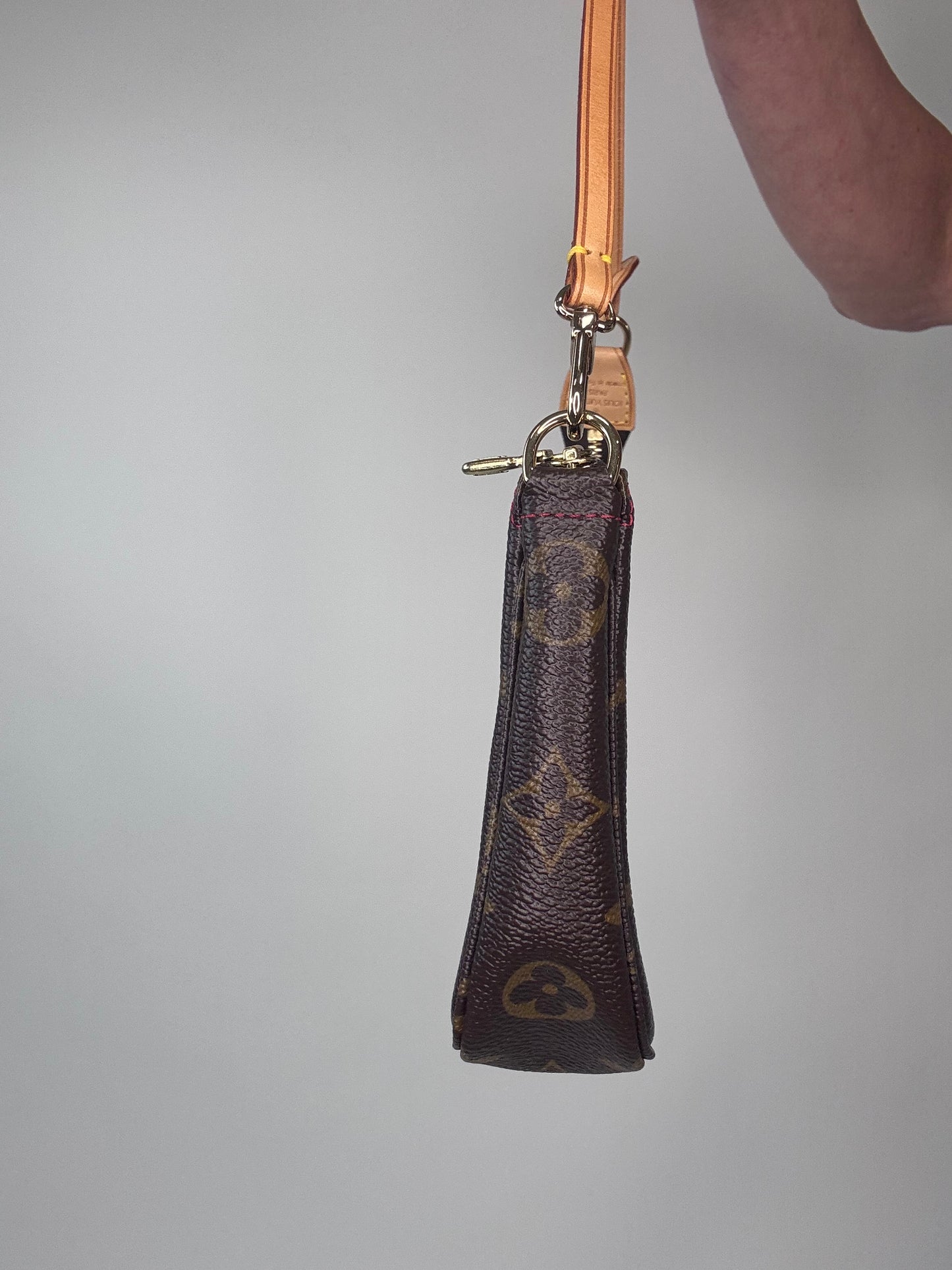 Louis Vuitton Takashi Murakami Cherry Phchette