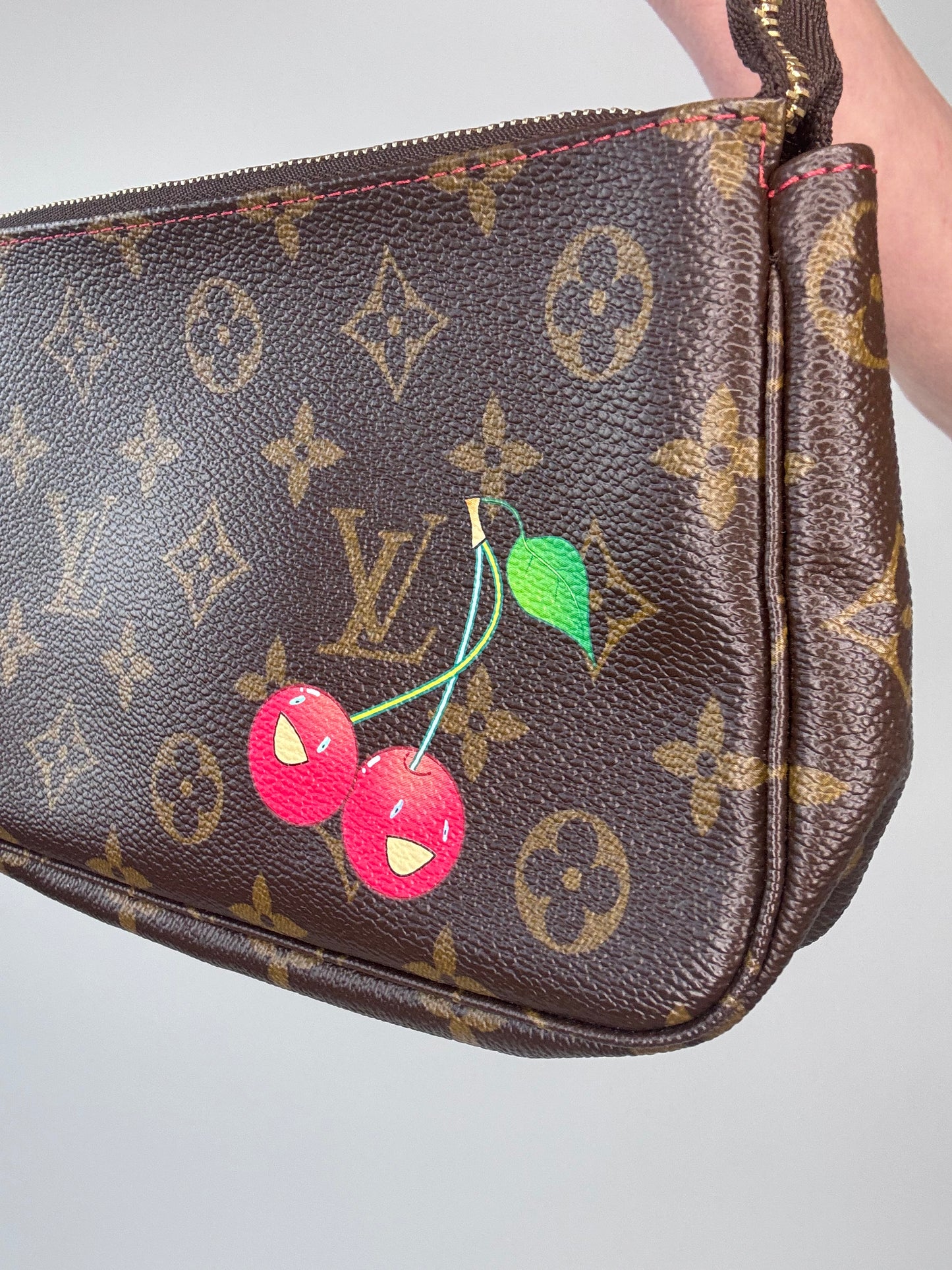 Louis Vuitton Takashi Murakami Cherry Phchette