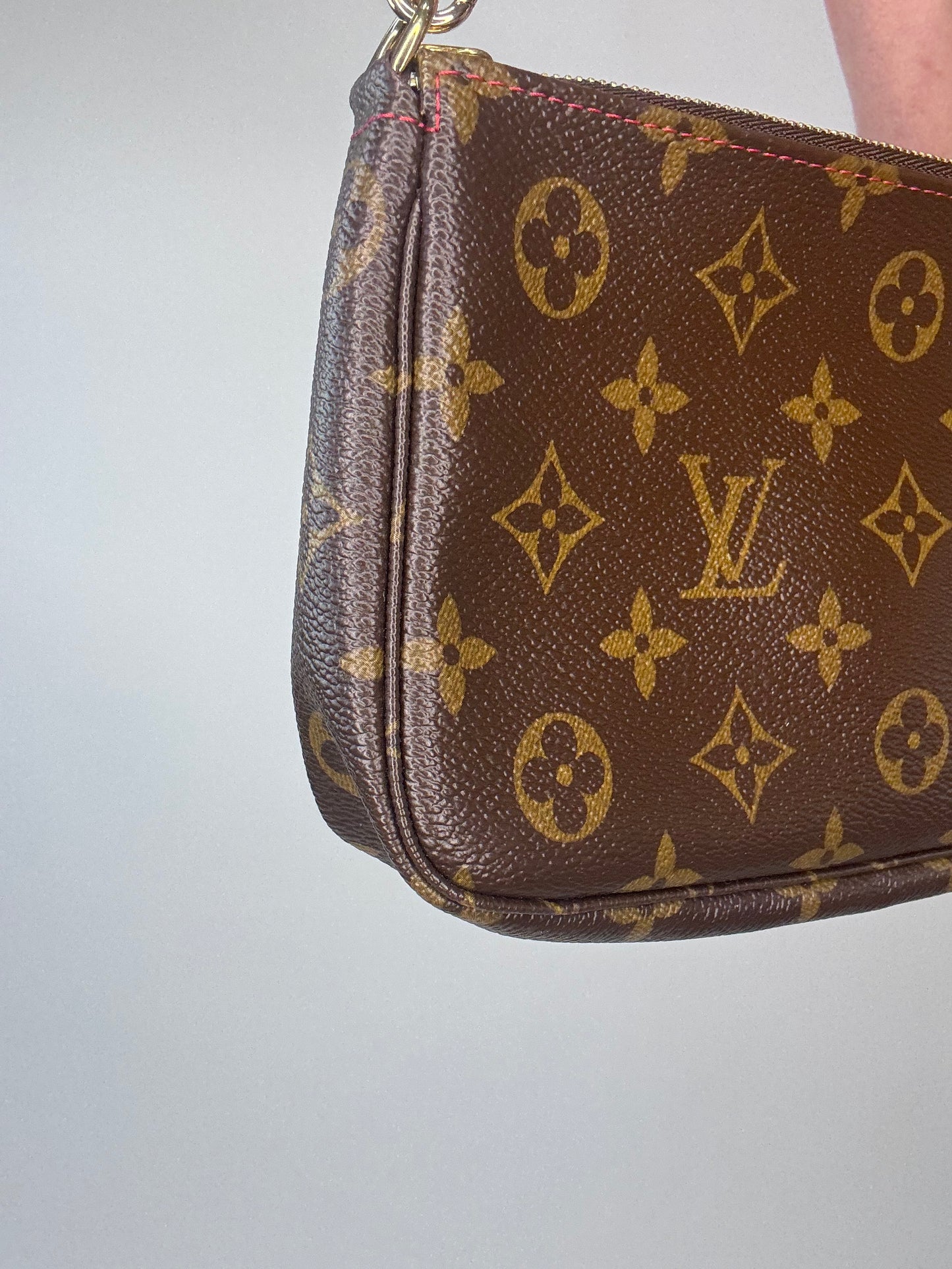 Louis Vuitton Takashi Murakami Cherry Phchette