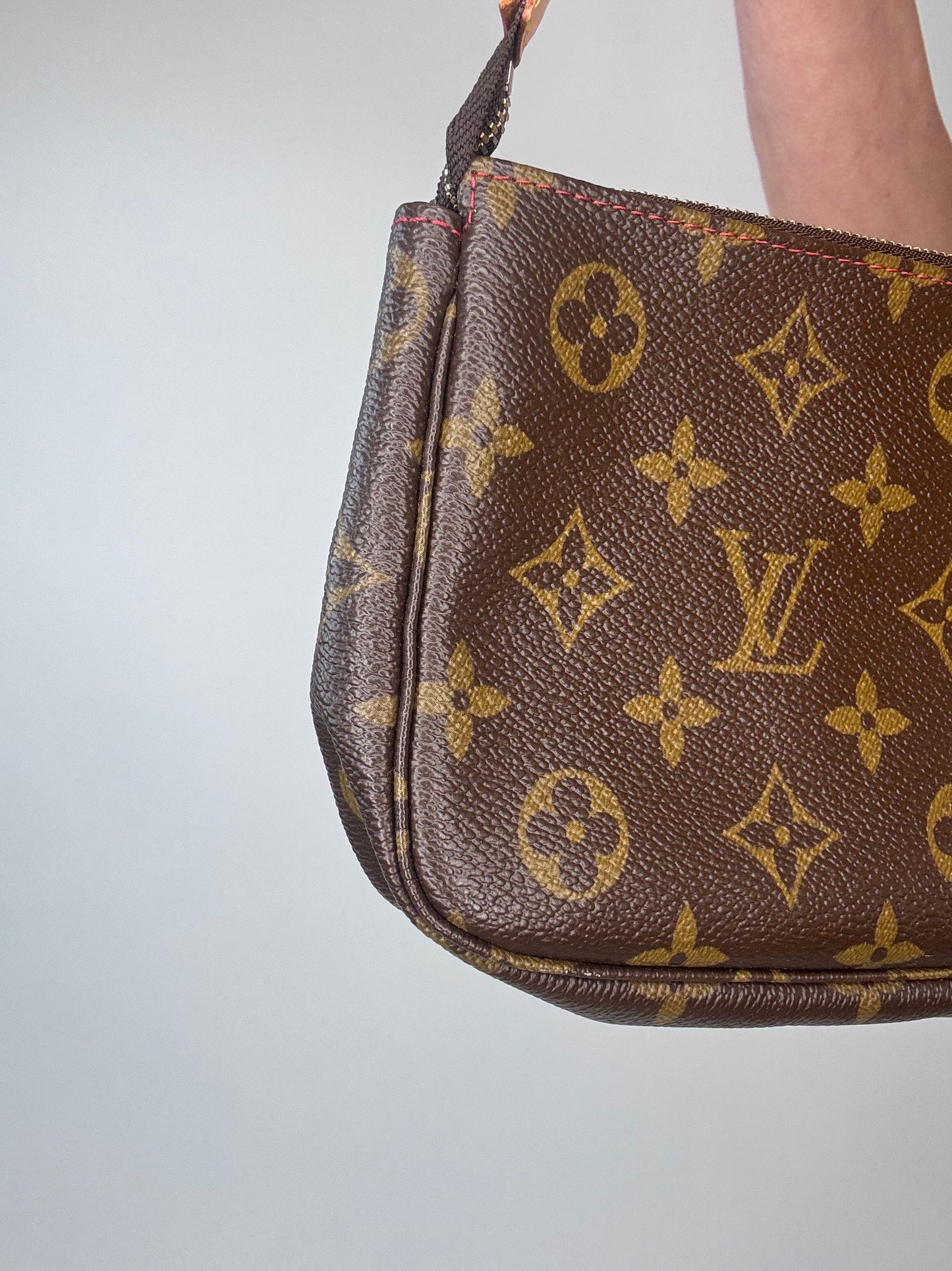 Louis Vuitton Takashi Murakami Cherry Phchette
