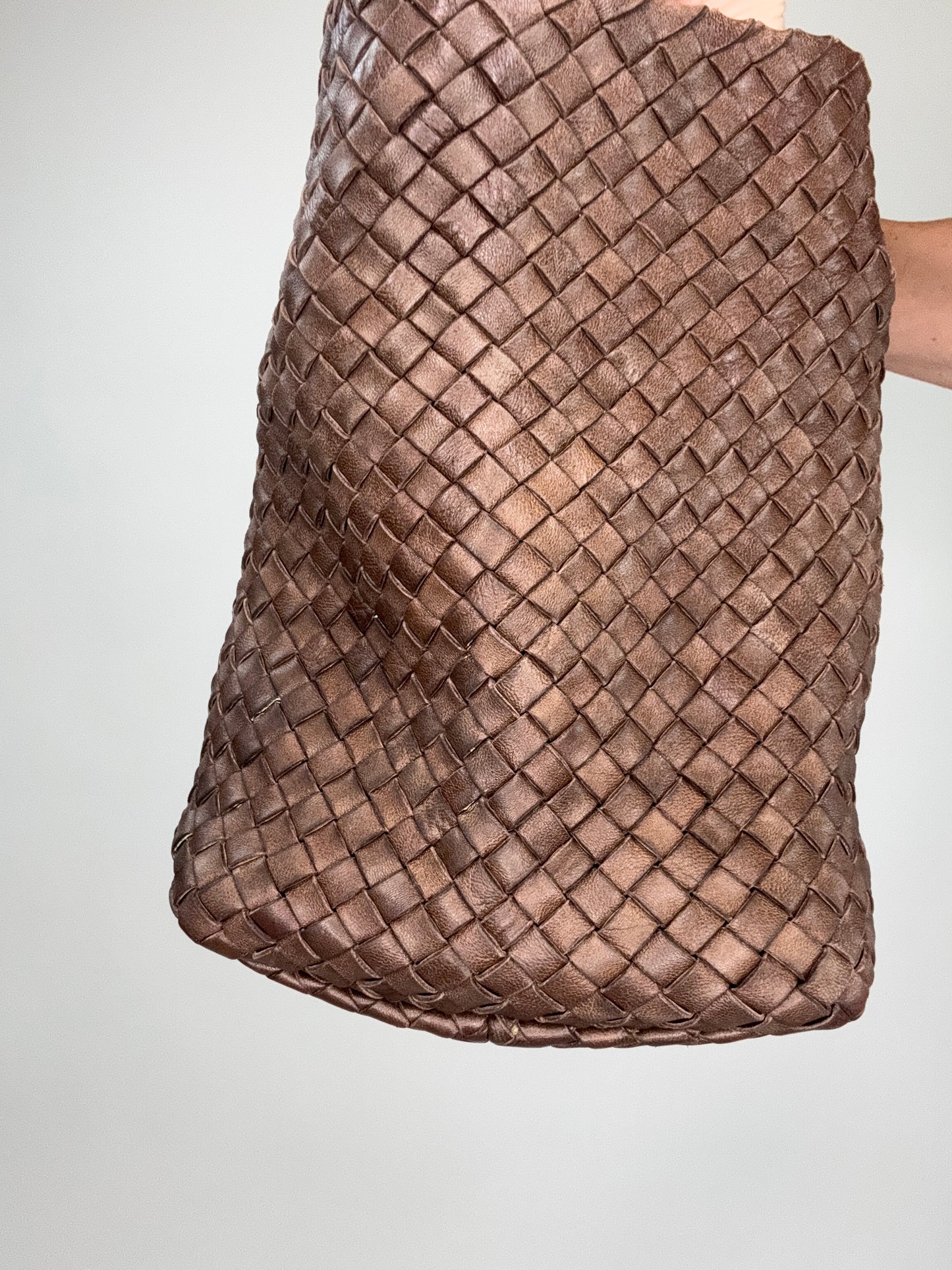Bottega Veneta Intrecciato Meduim Cabat