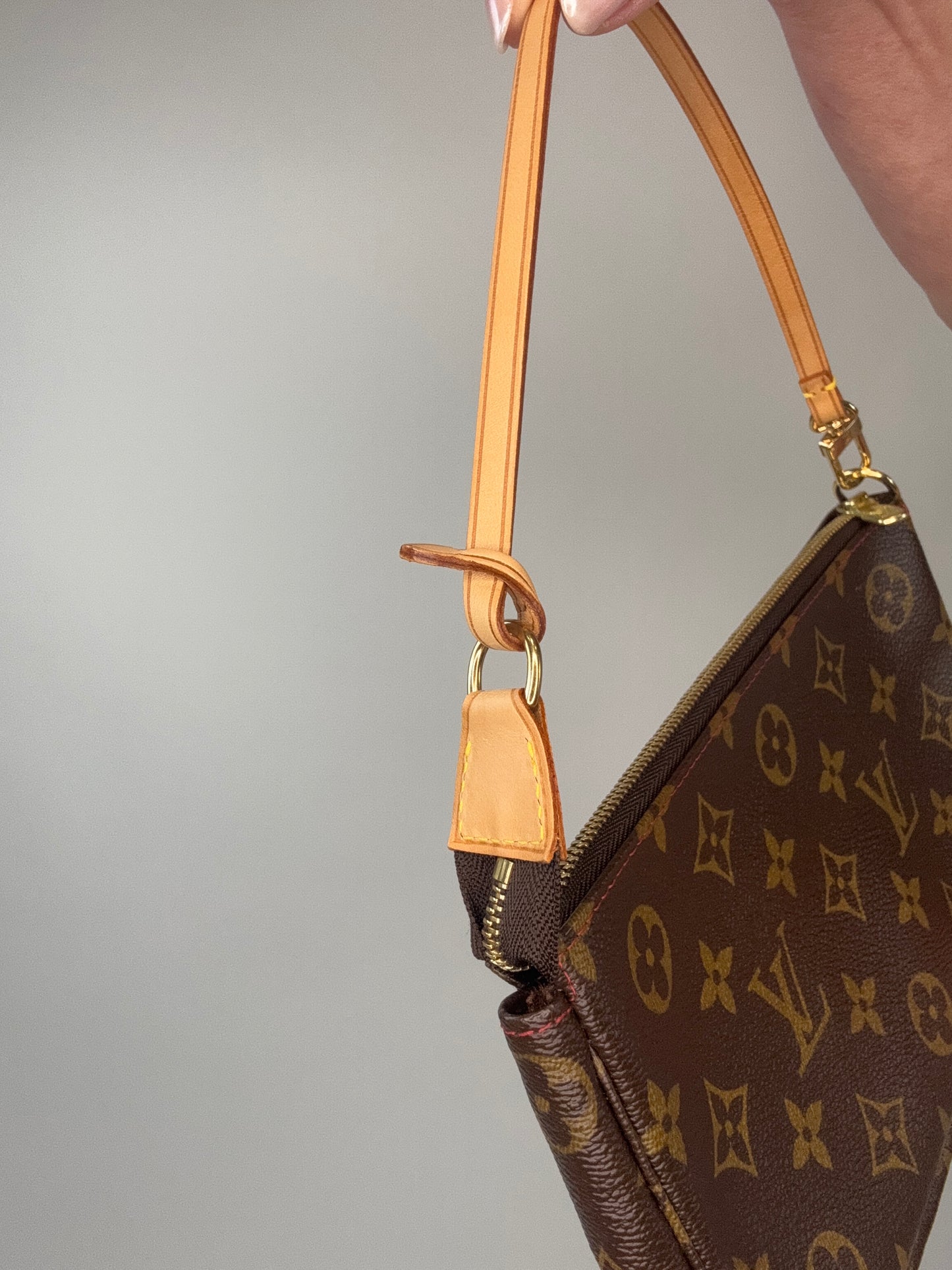 Louis Vuitton Takashi Murakami Cherry Phchette