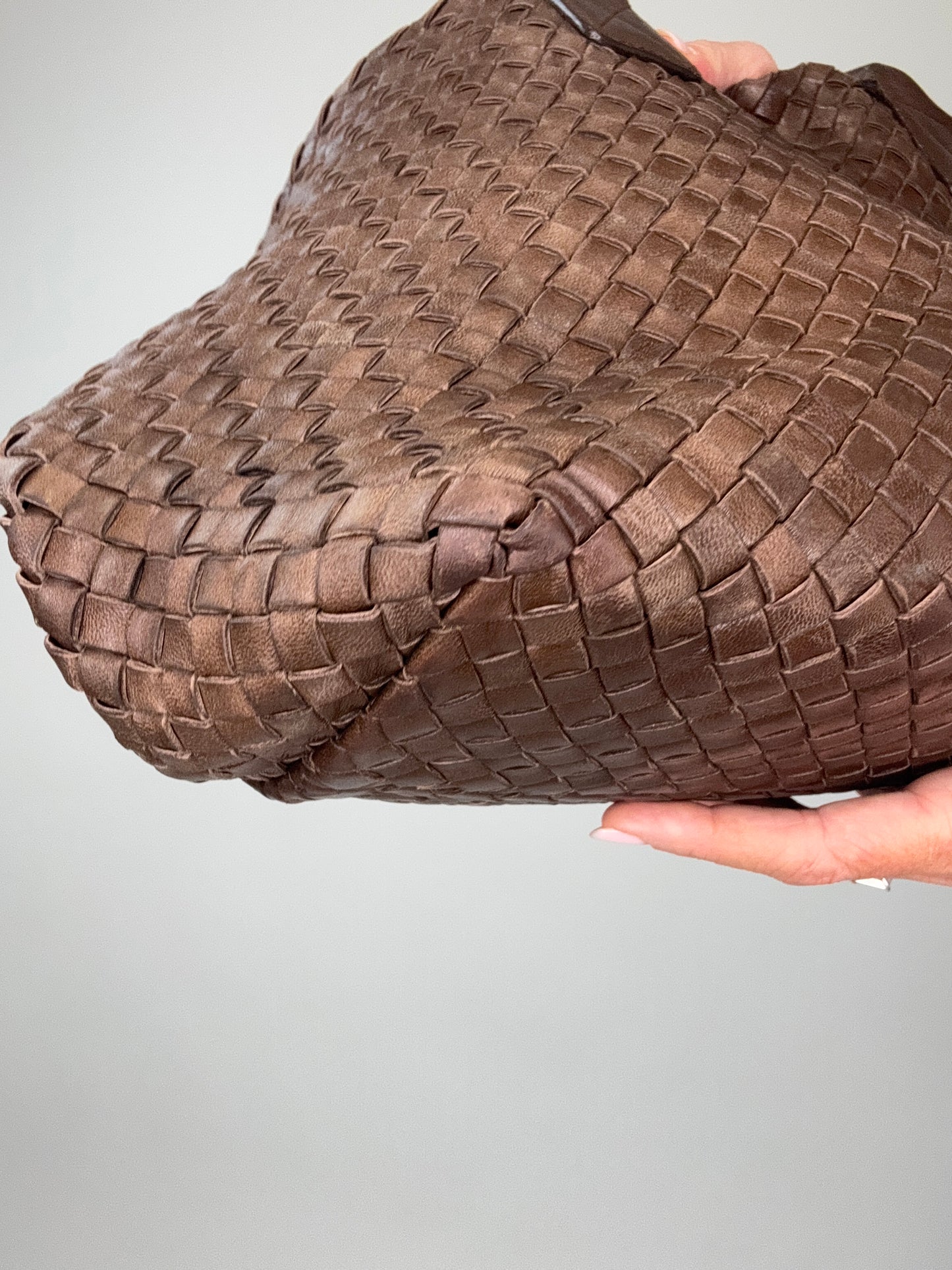 Bottega Veneta Intrecciato Meduim Cabat