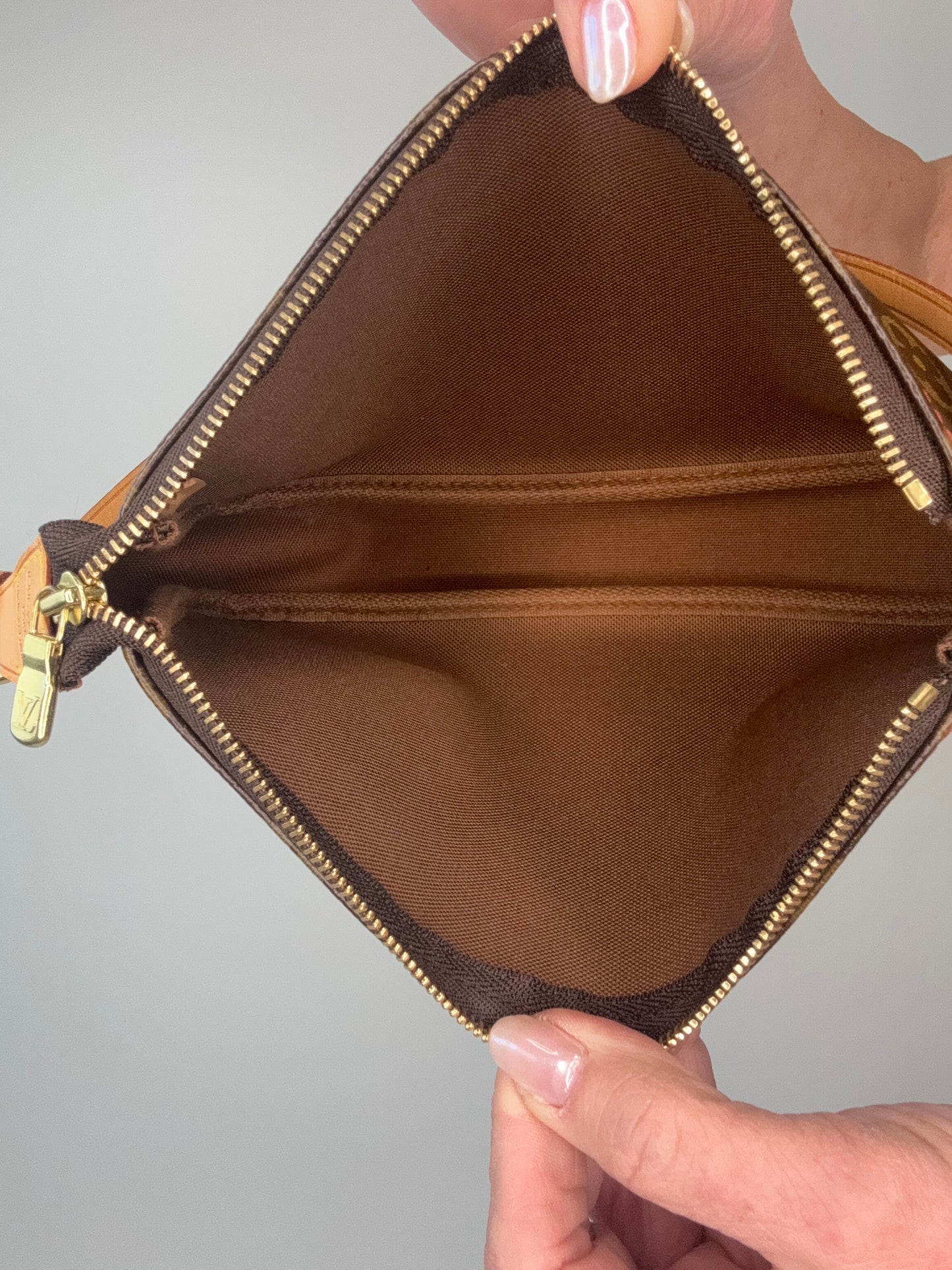 Louis Vuitton Takashi Murakami Cherry Phchette