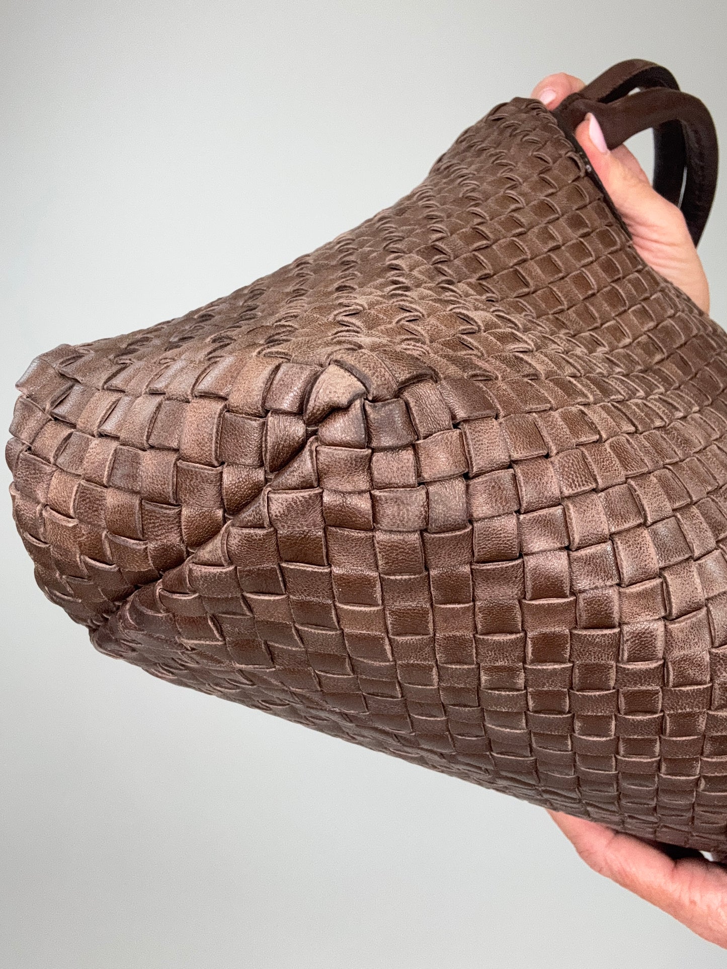 Bottega Veneta Intrecciato Meduim Cabat