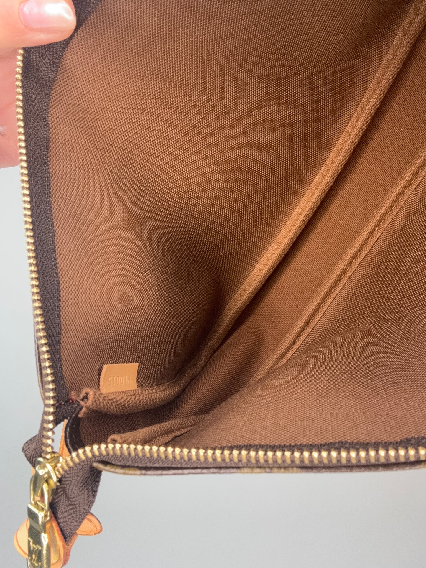 Louis Vuitton Takashi Murakami Cherry Phchette