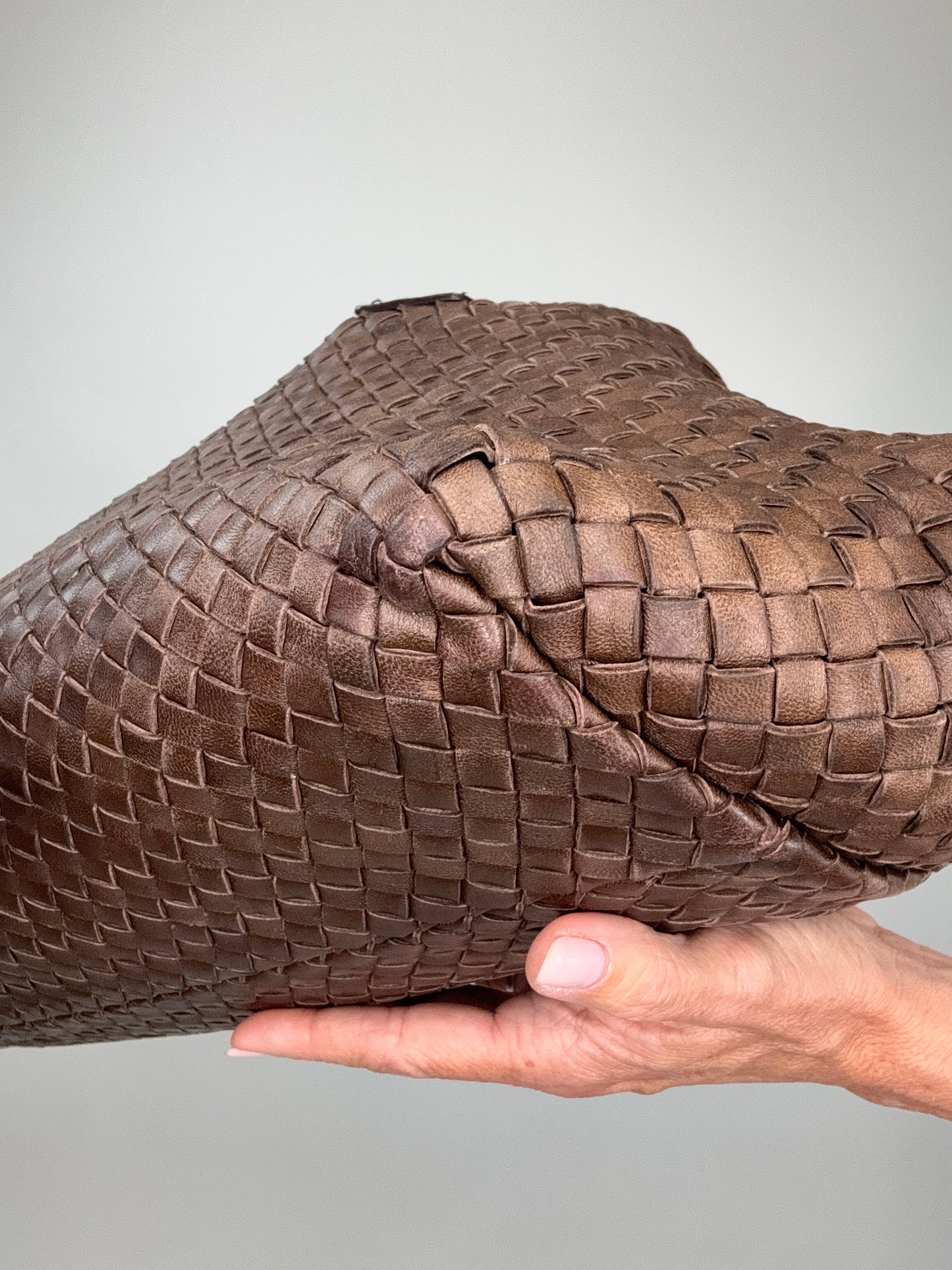 Bottega Veneta Intrecciato Meduim Cabat
