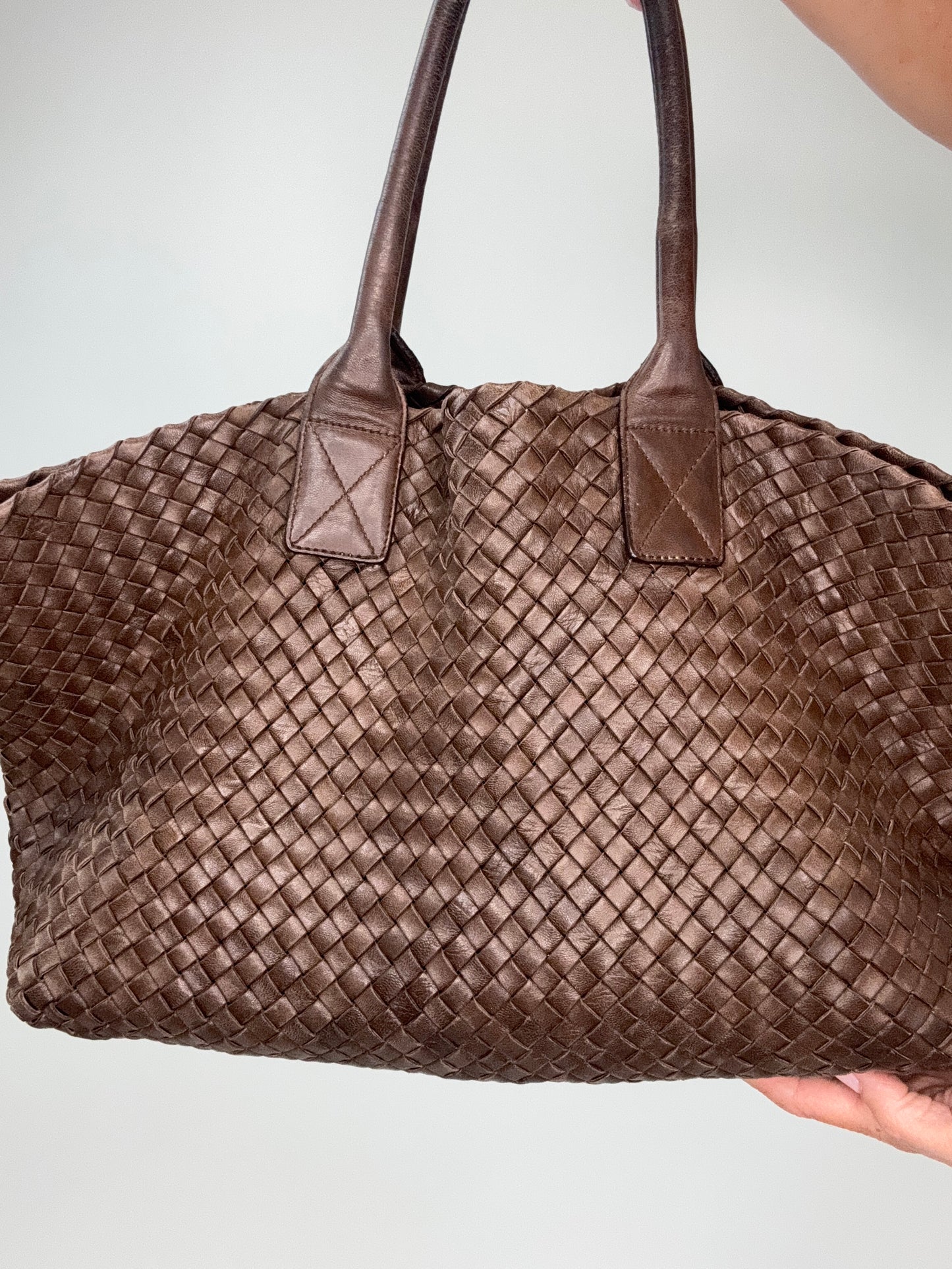 Bottega Veneta Intrecciato Meduim Cabat