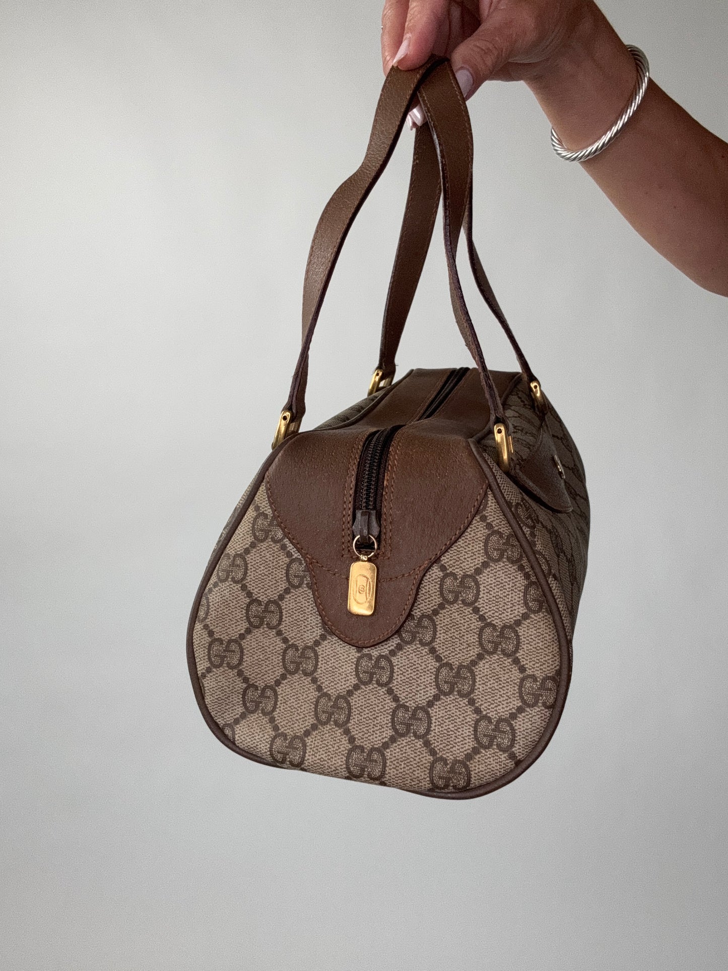 Gucci Supreme Barrel Bag