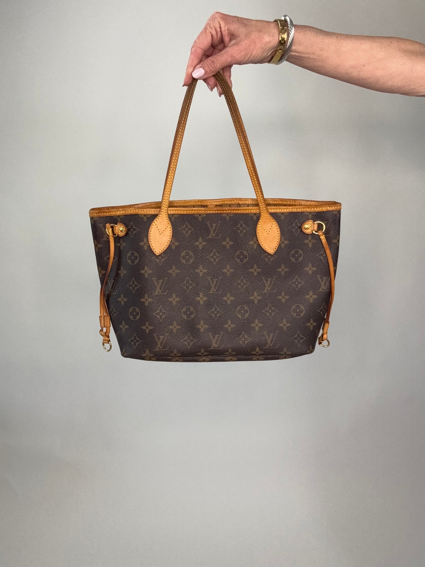 Louis Vuitton Neverfull Monogram PM