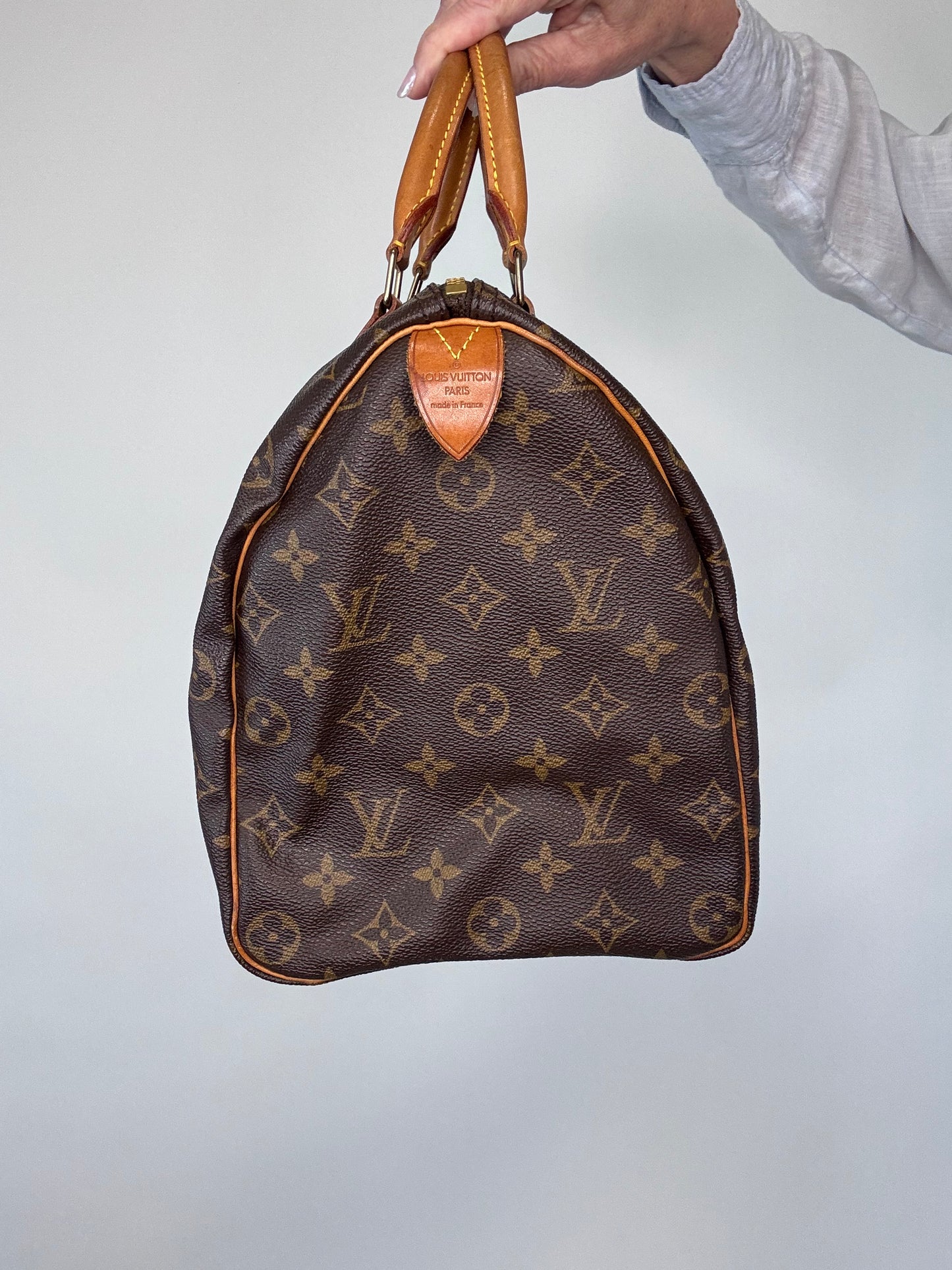 Louis Vuitton Monogram Speedy 35