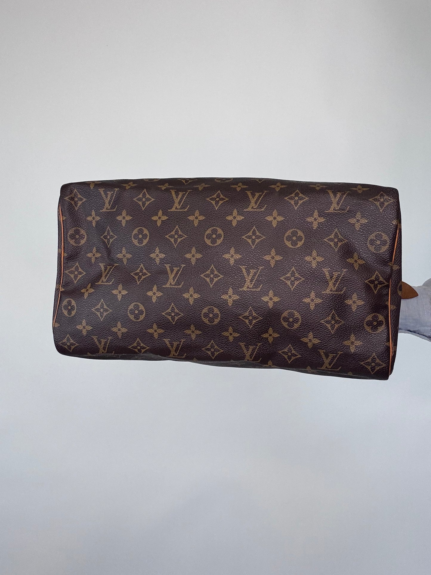 Louis Vuitton Monogram Speedy 35