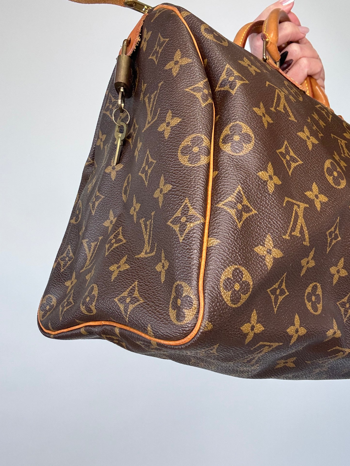 Louis Vuitton Monogram Speedy 35