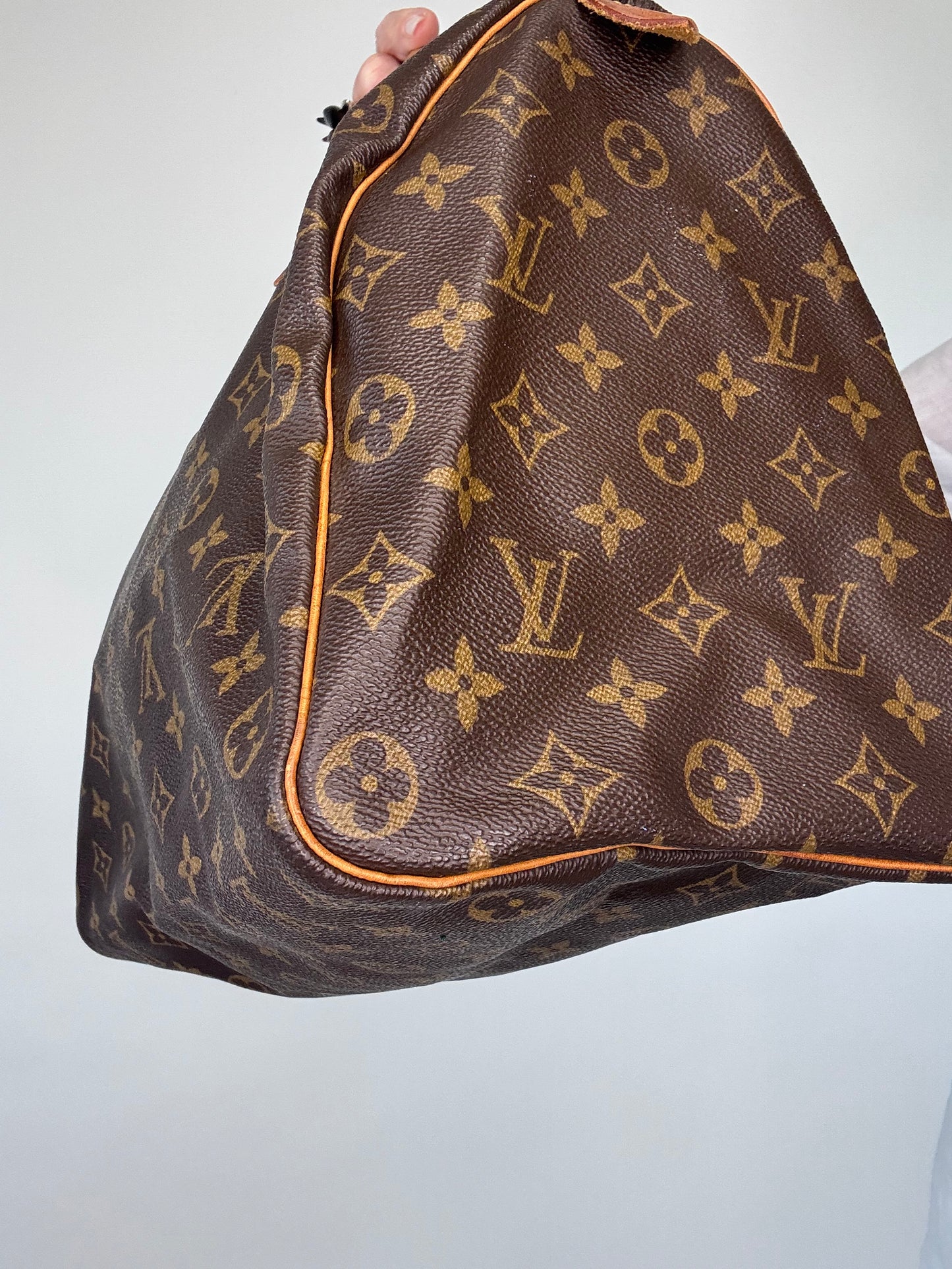 Louis Vuitton Monogram Speedy 35
