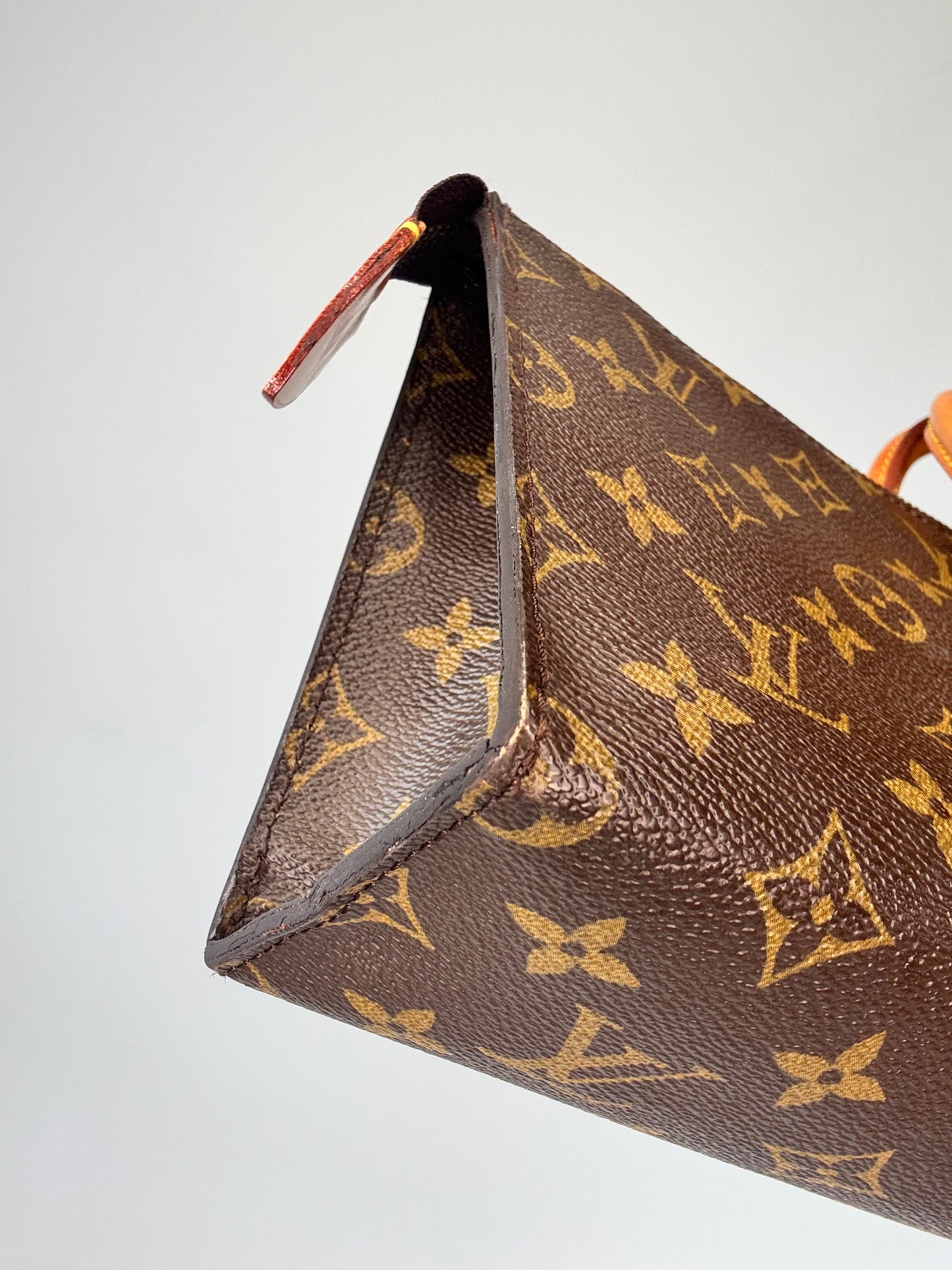Louis Vuitton Triangle Sac Monogram-Vintage