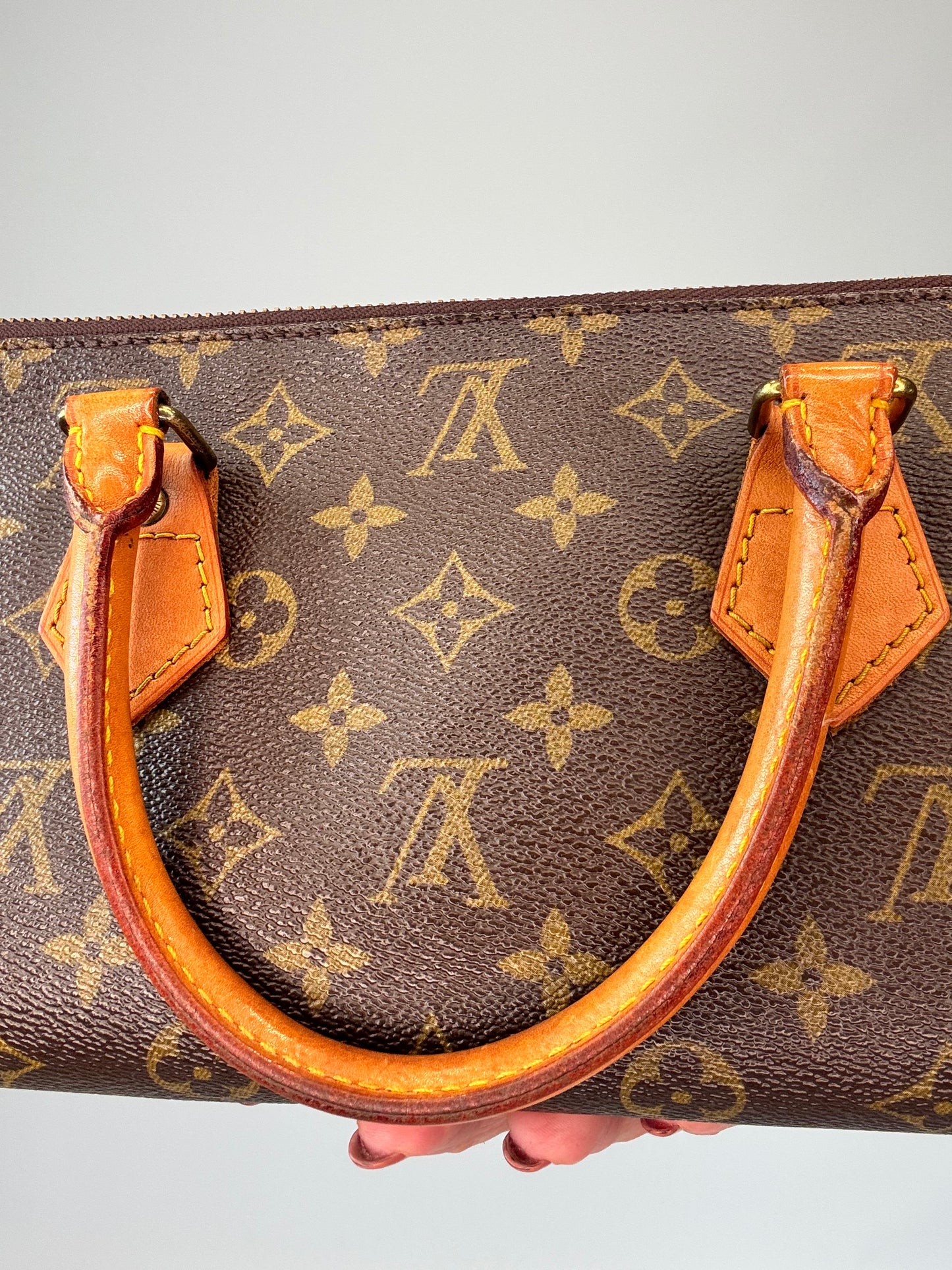Louis Vuitton Triangle Sac Monogram-Vintage
