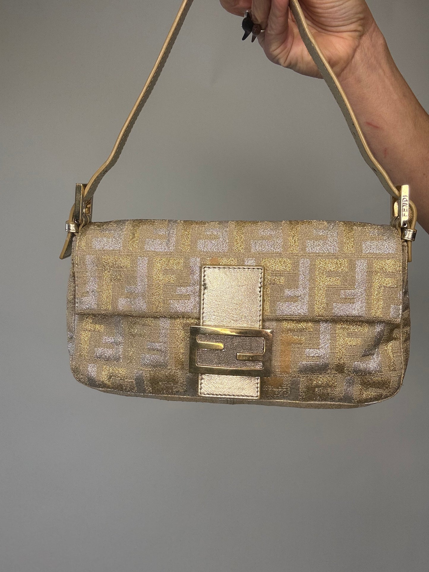 Fendi Mamma Baguette Silver/Gold Jacquard Glitter Shoulder Bag