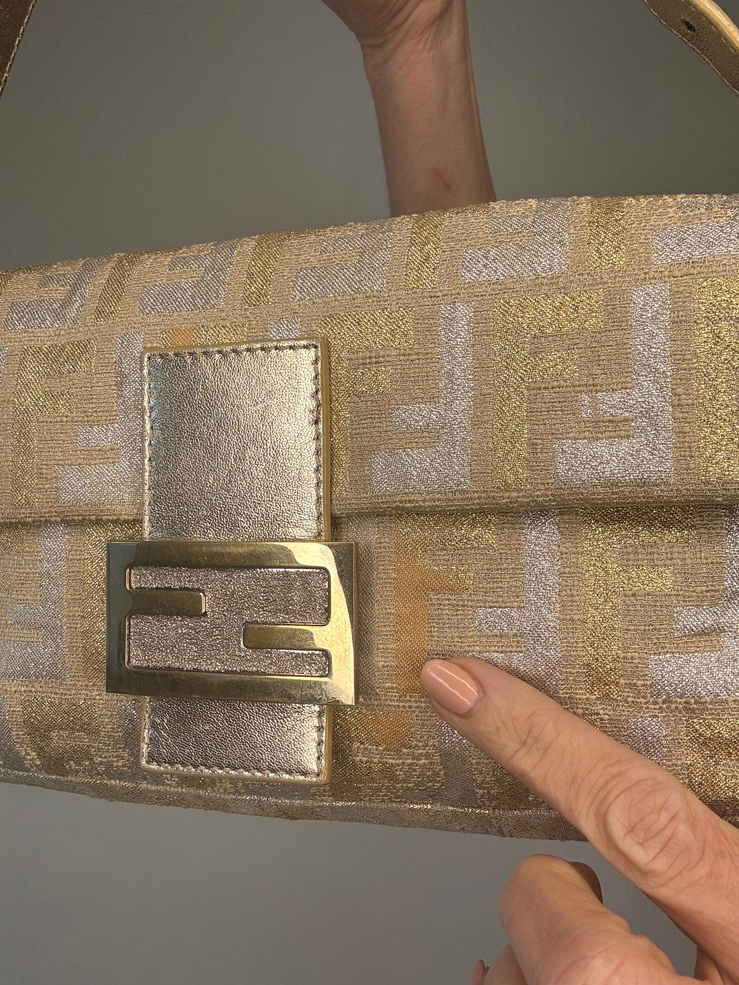 Fendi Mamma Baguette Silver/Gold Jacquard Glitter Shoulder Bag