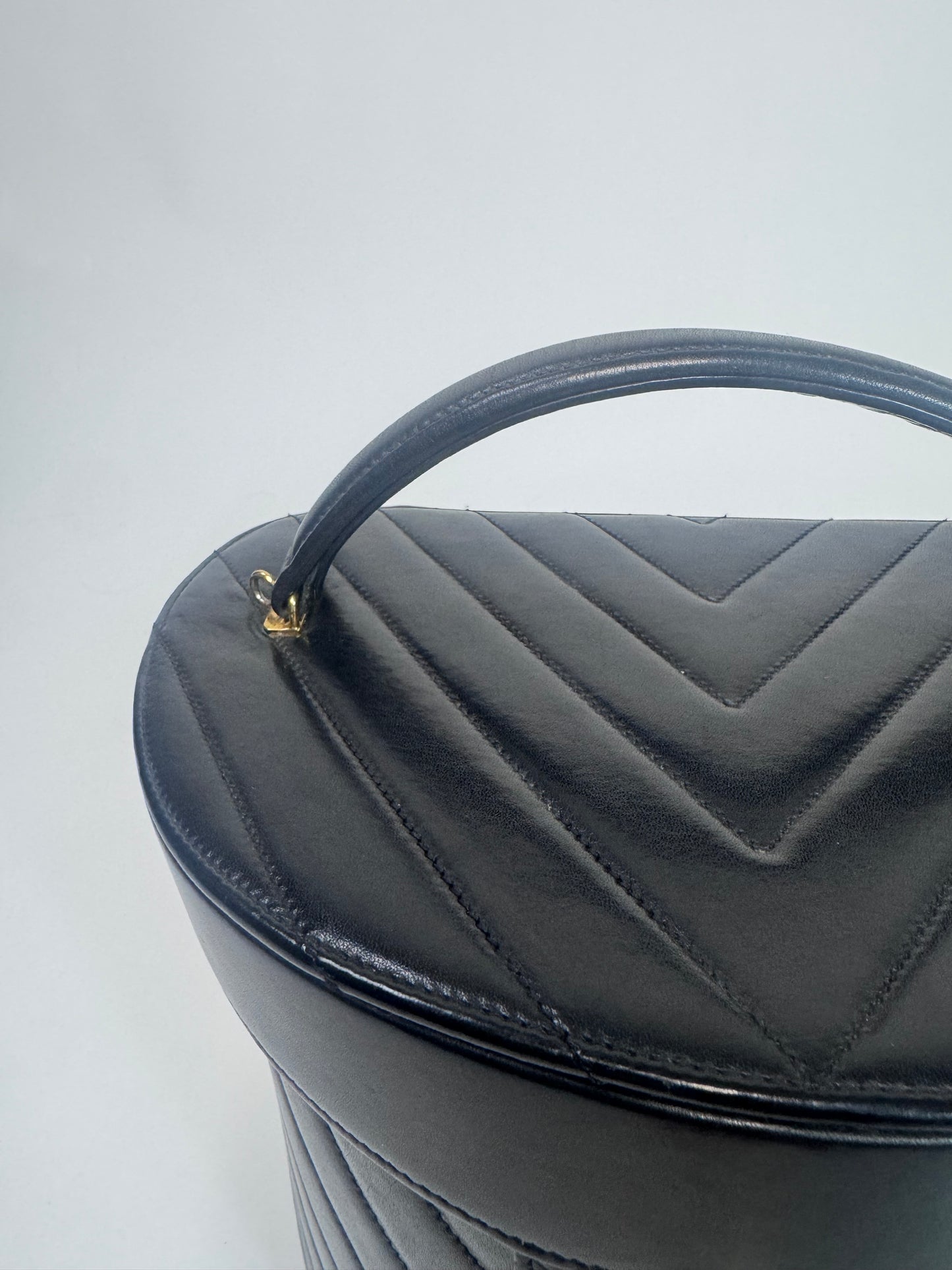 Chanel V Stitch Vintage Two Way Vanity Bag With Mirror