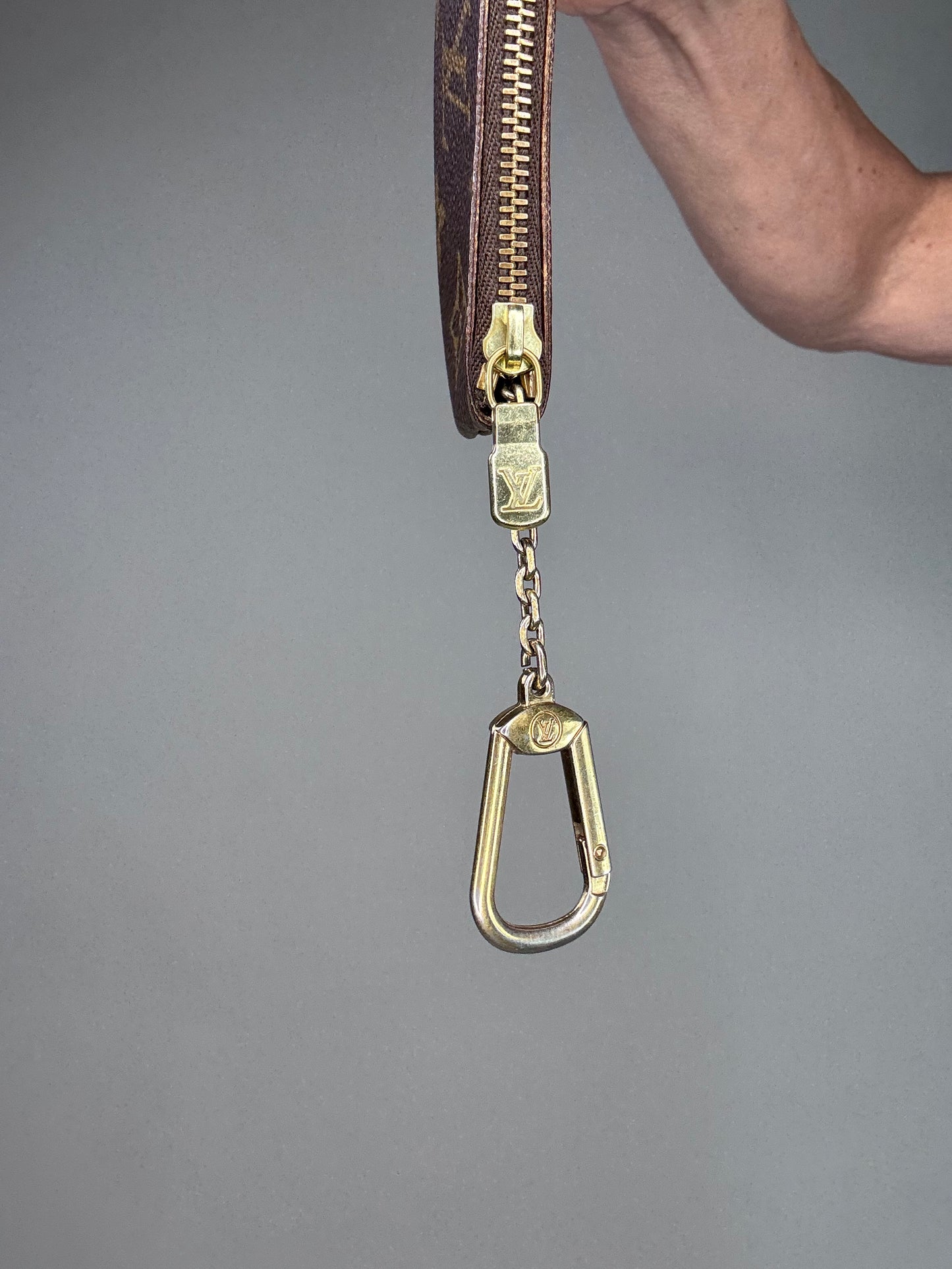 Louis Vuitton Monoges Cles Pochette Coin And Key Holder
