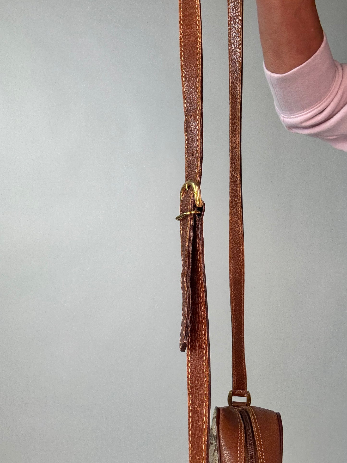 Gucci Supreme Vintage Sherri Line Bag