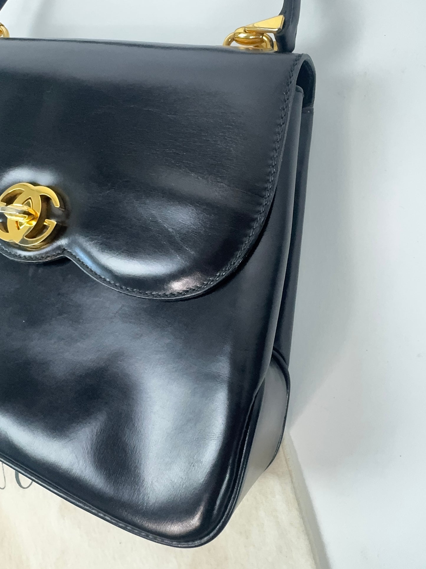 Gucci Rare Vintage Turn Lock Top Handle Calf Ski Bag