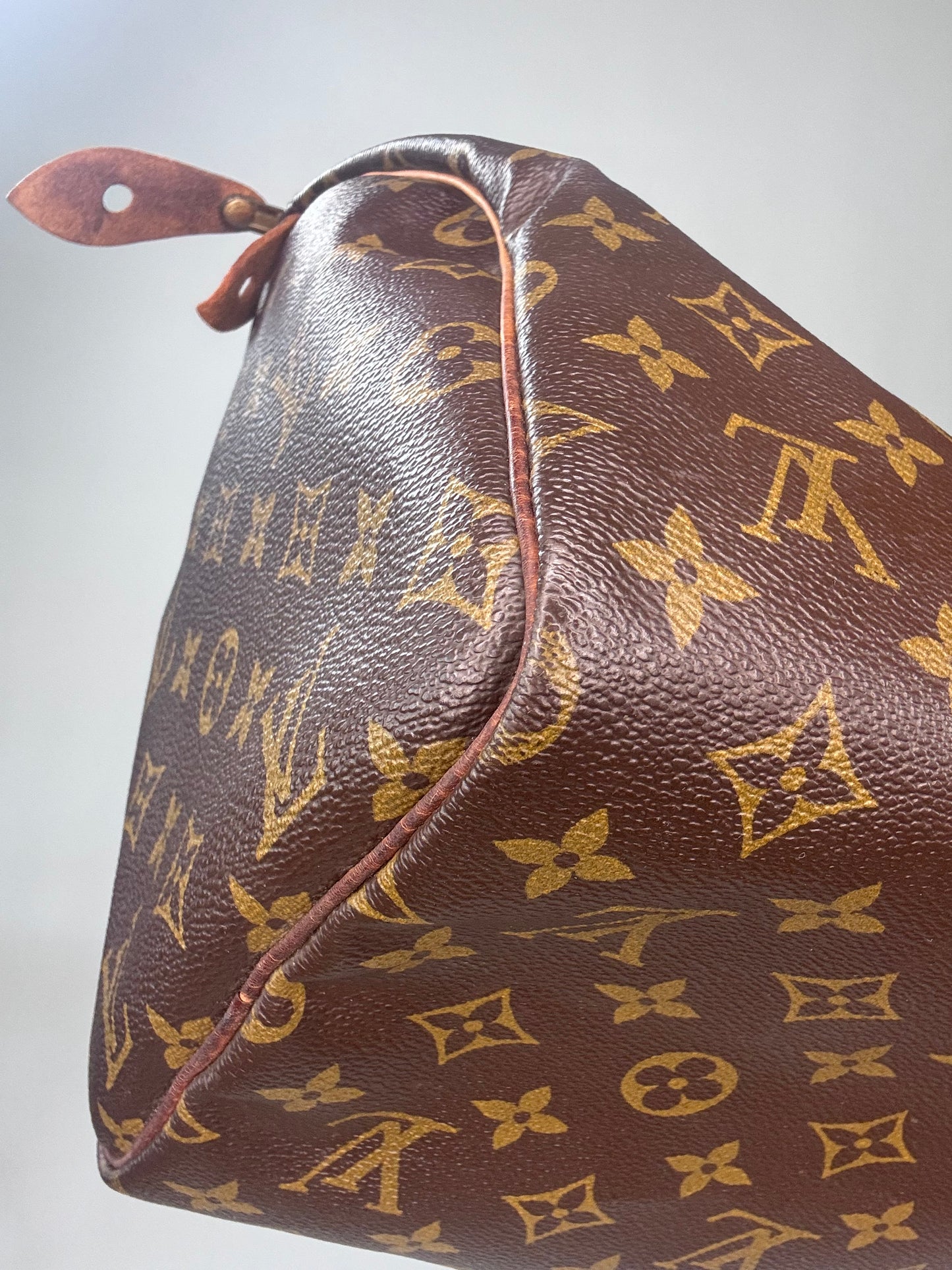 Louis Vuitton Vintage Monogram Speedy 30