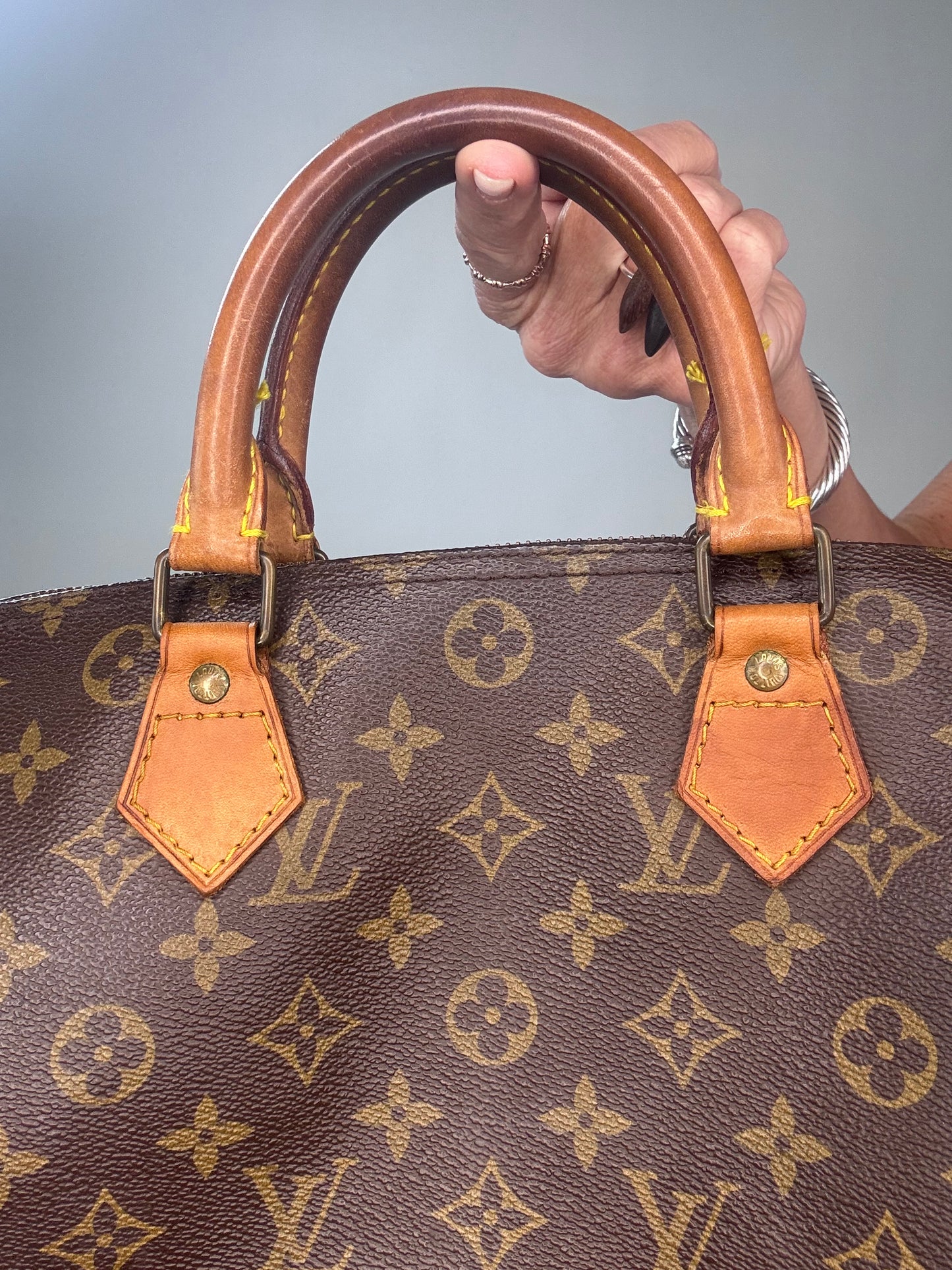 Louis Vuitton Vintage Monogram Speedy 30