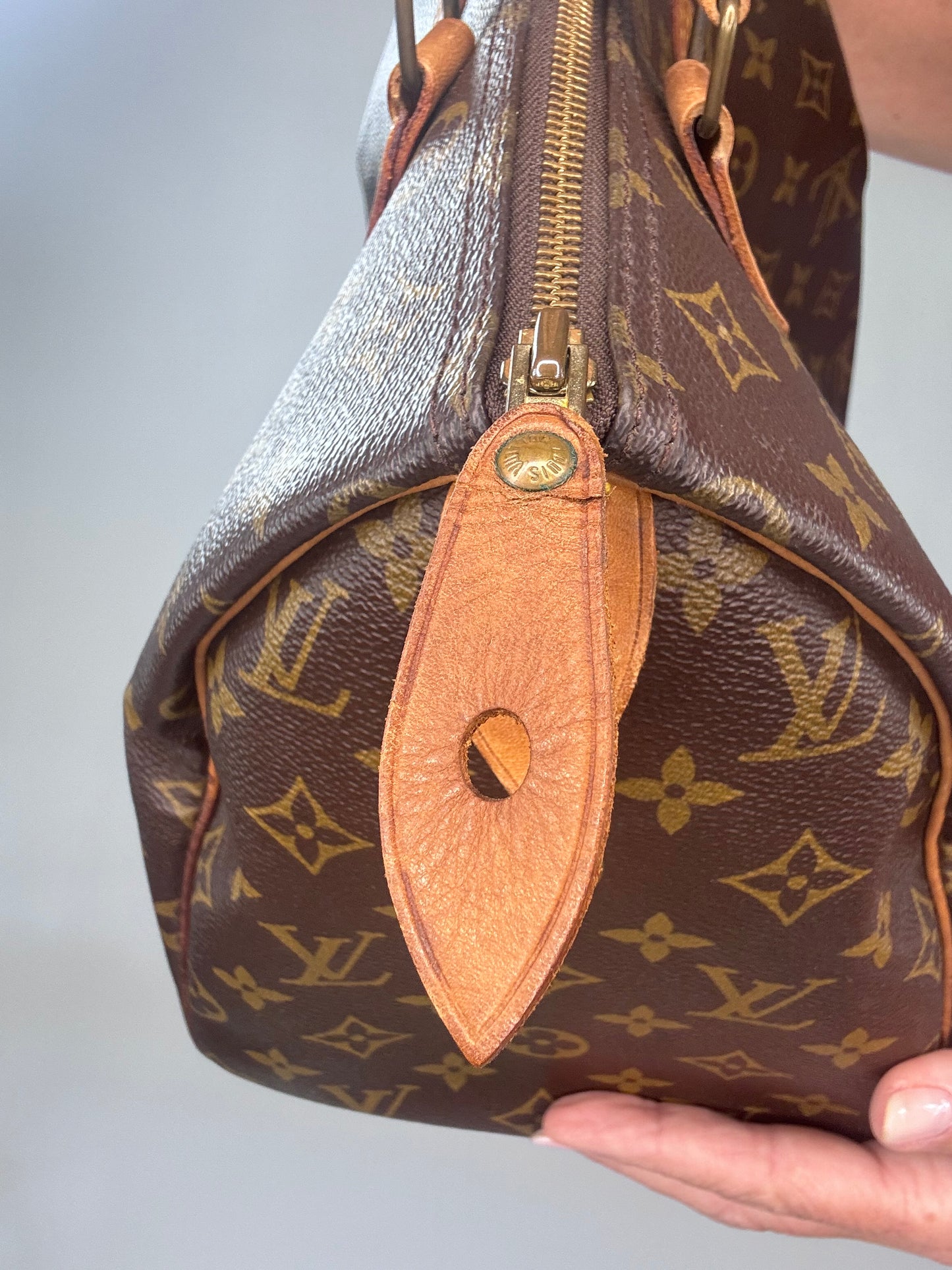 Louis Vuitton Vintage Monogram Speedy 30