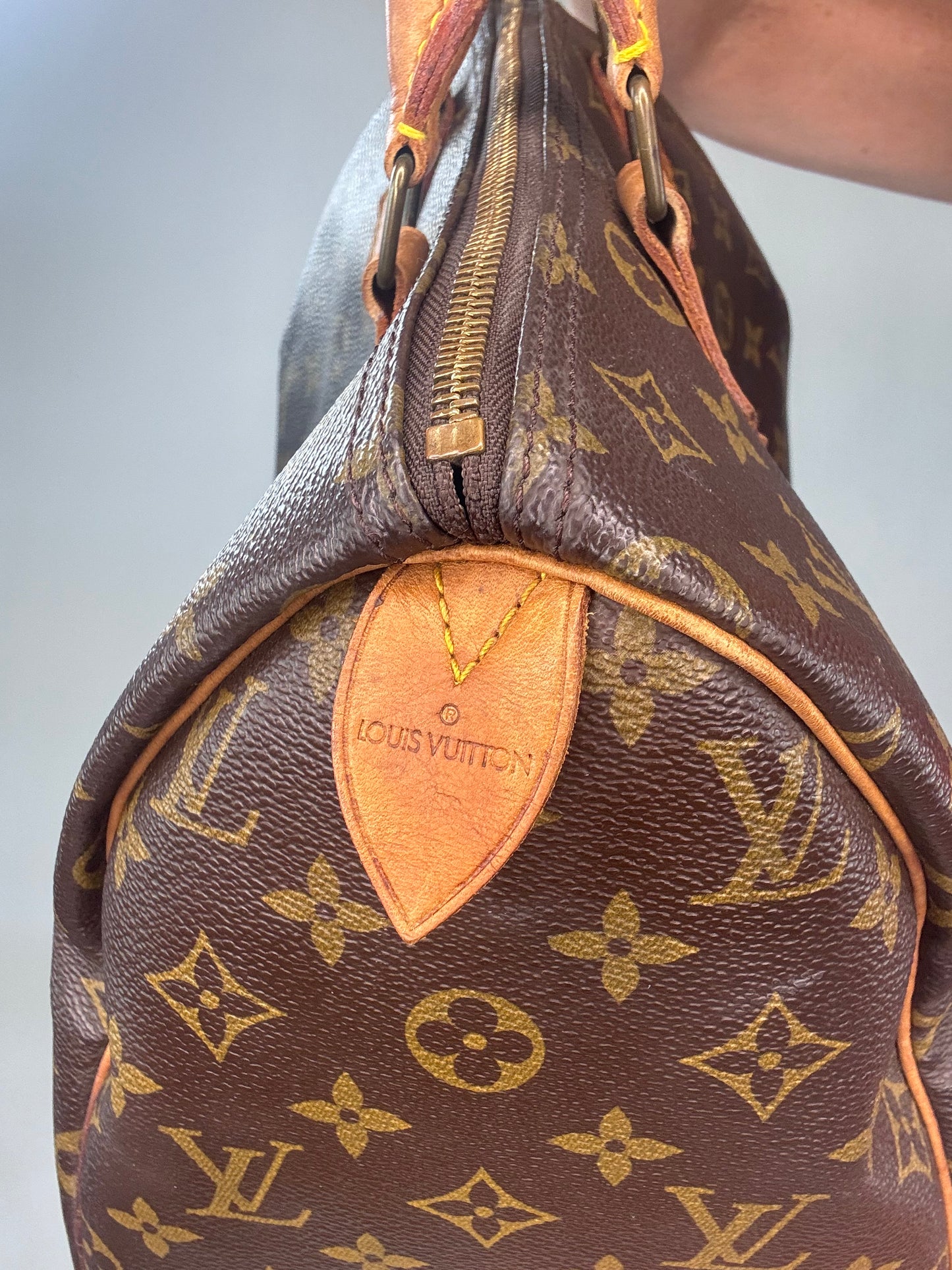Louis Vuitton Vintage Monogram Speedy 30