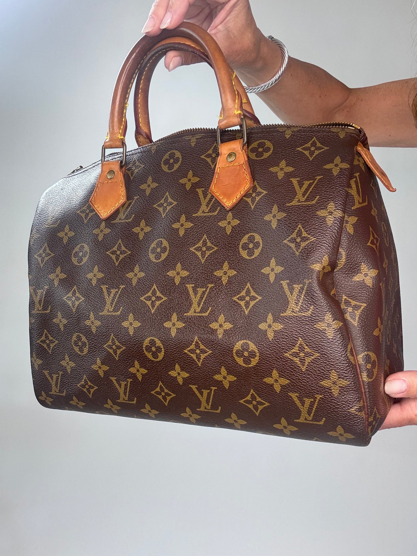 Louis Vuitton Vintage Monogram Speedy 30