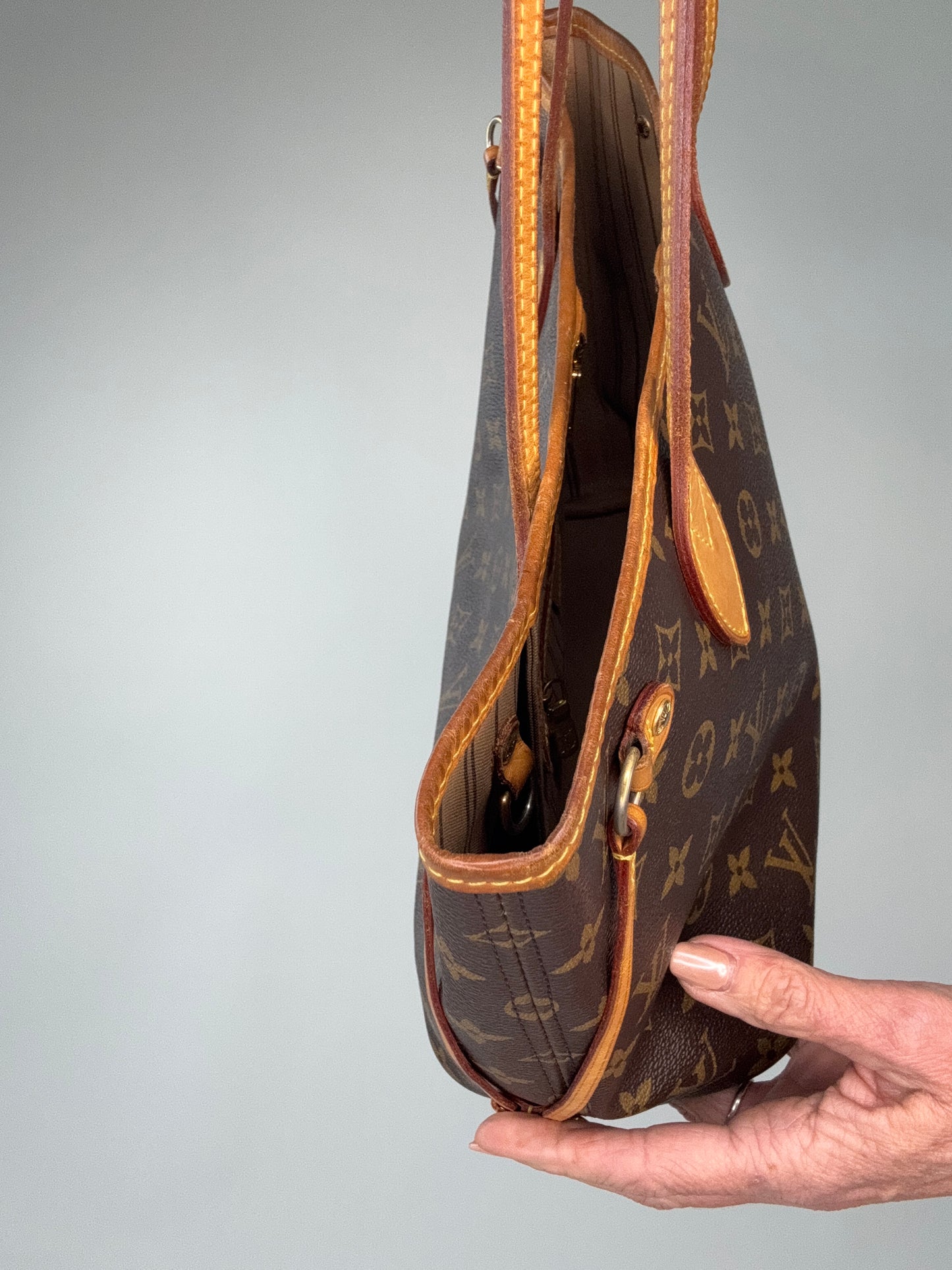 Louis Vuitton Monogram Neverfull Pm With Pouch