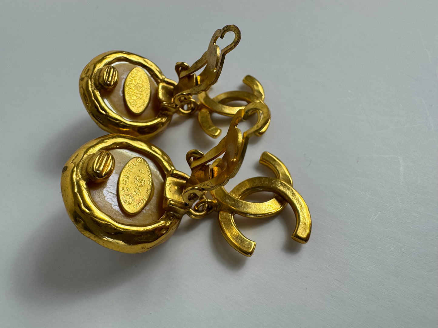 Chanel Vintage Rare Pearl Drop CC Clip On Earrings