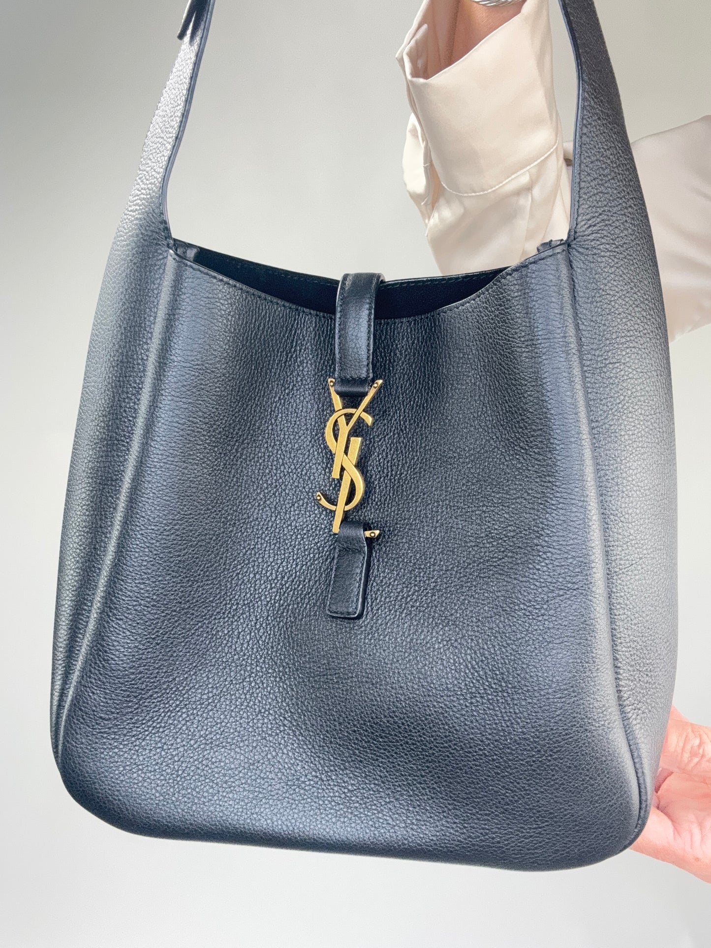 Saint Laurent Le 5 a 7 Supple Bag Small