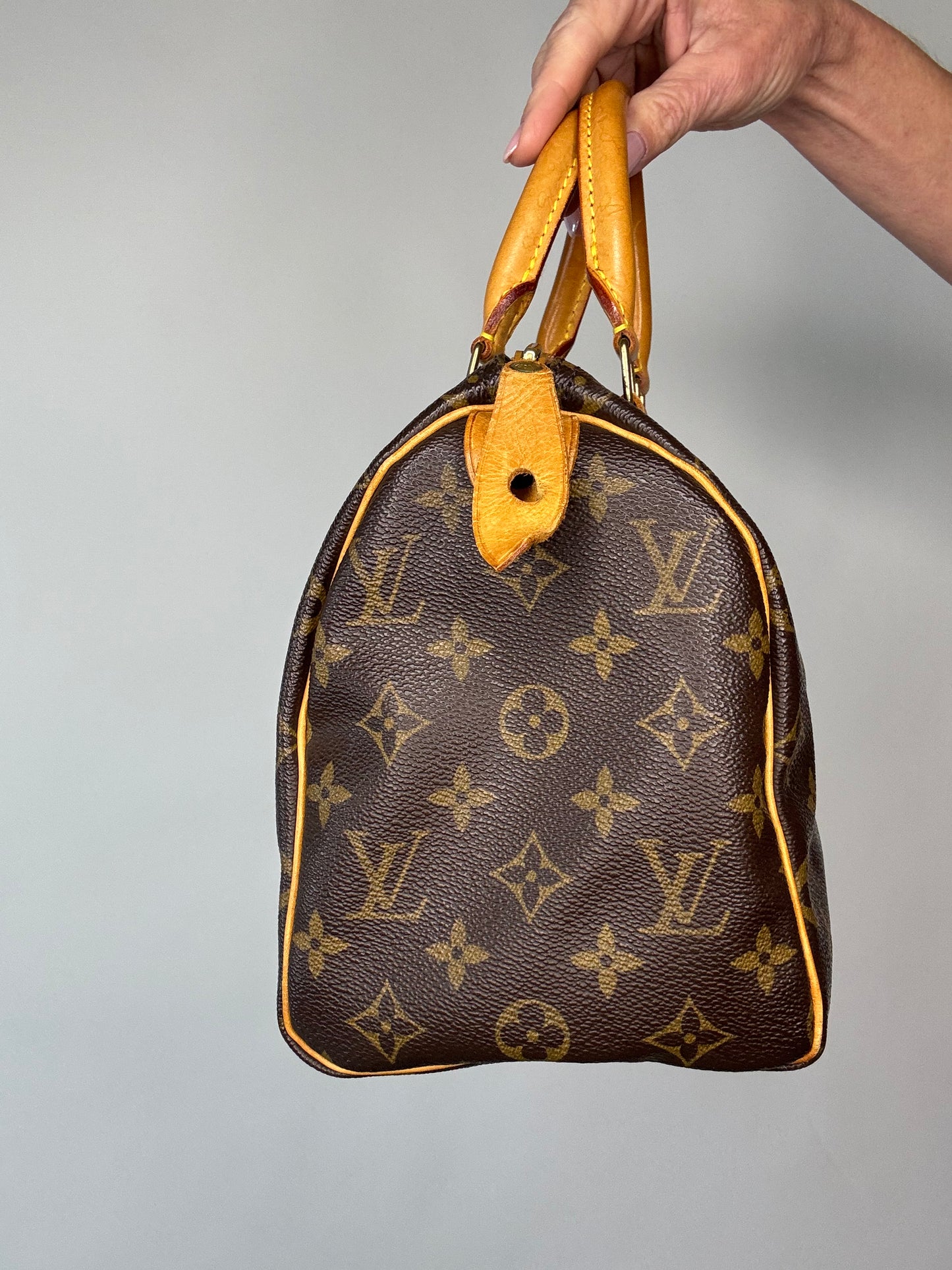 Louis Vuitton Vinage Speedy 25