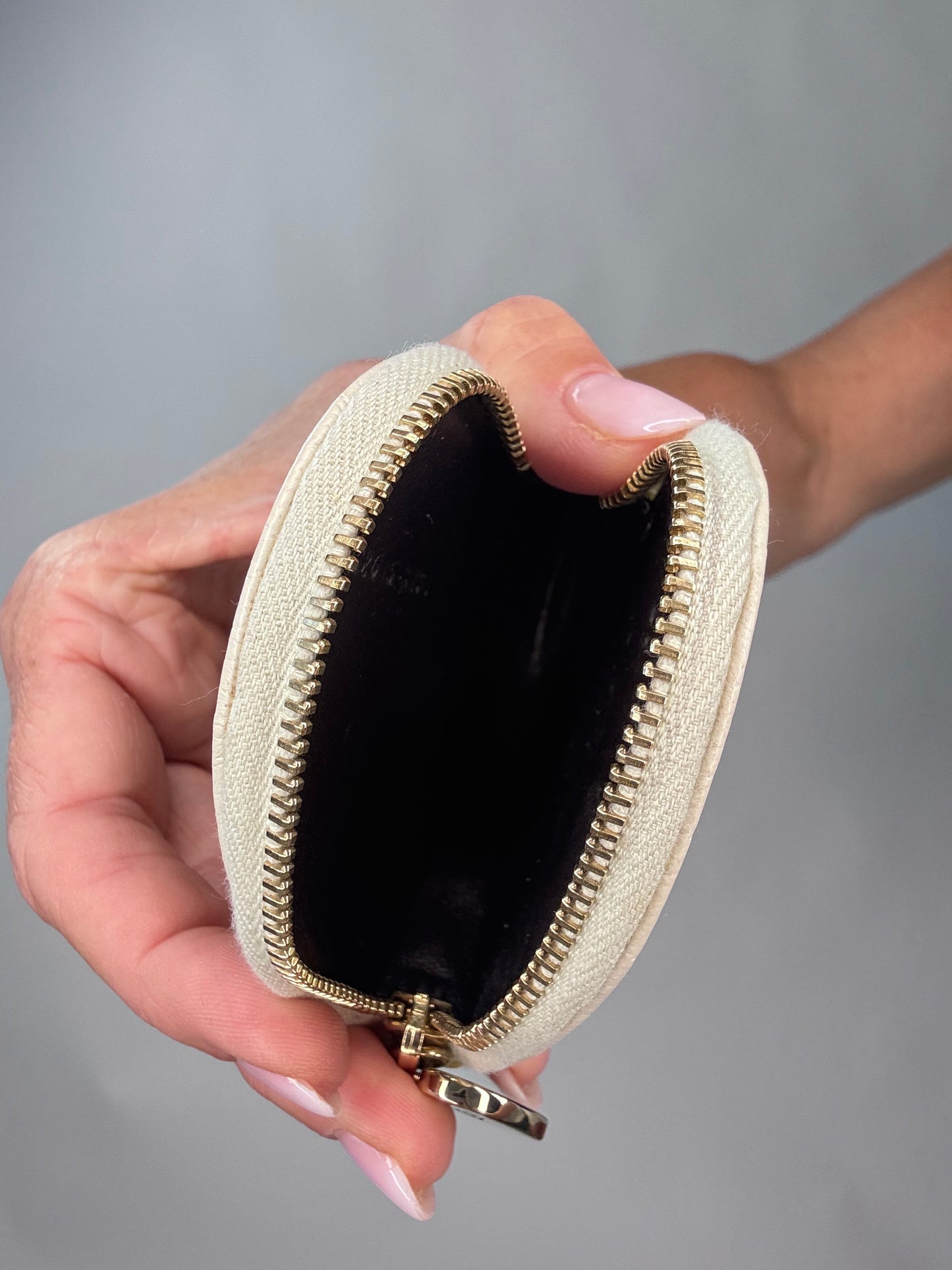 Gucci Heart Coin Pouch