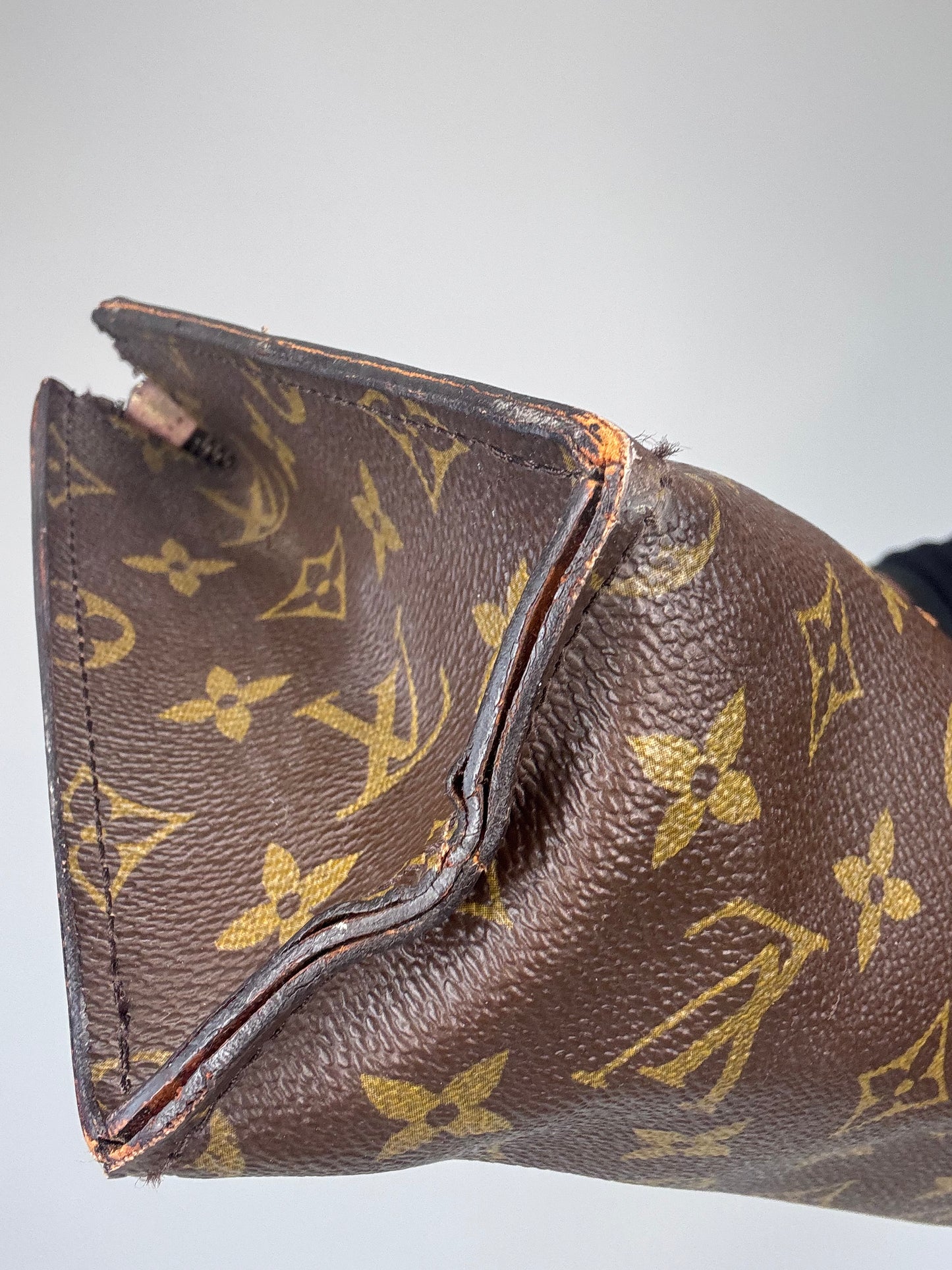 Louis Vuitton Rare Vintage Monogram Triangle Sac