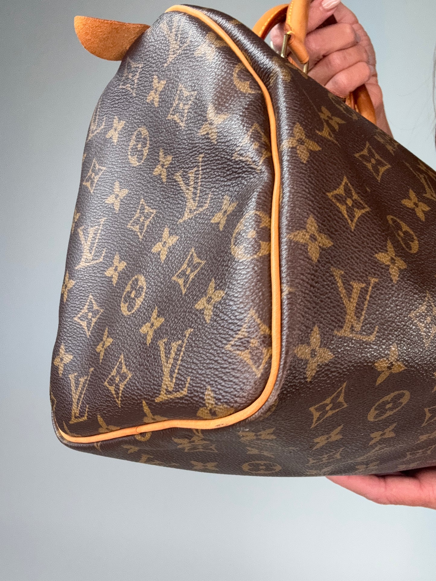 Louis Vuitton Vintage Monogram Speedy 30